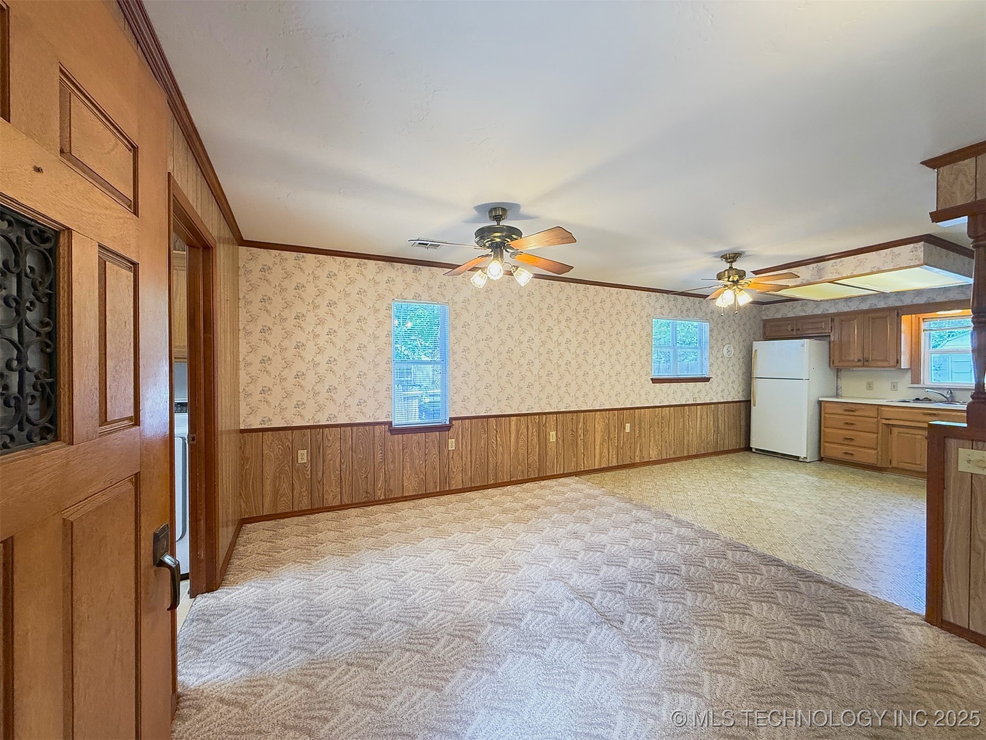 2616 Norman Avenue Property Photo 10