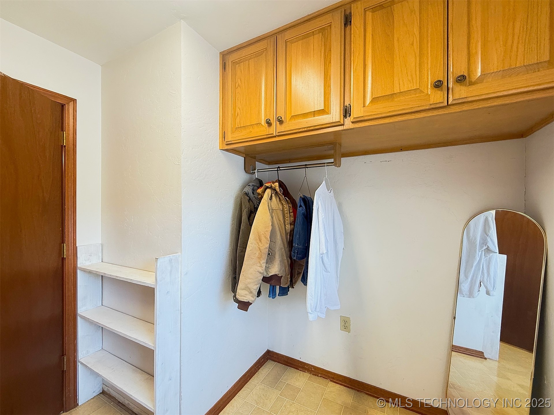 2616 Norman Avenue Property Photo 11