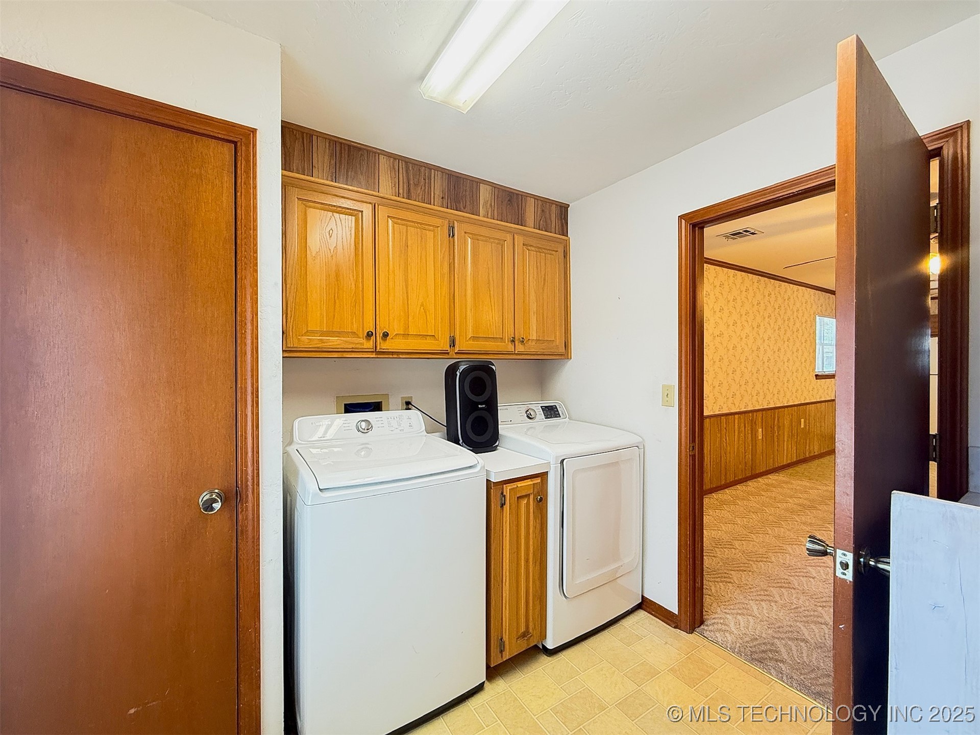 2616 Norman Avenue Property Photo 12