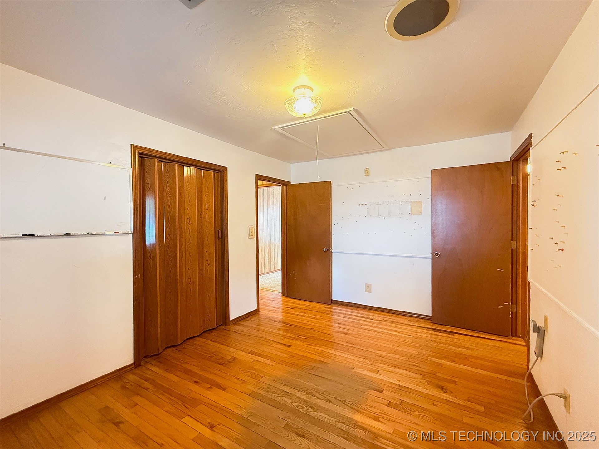 2616 Norman Avenue Property Photo 19