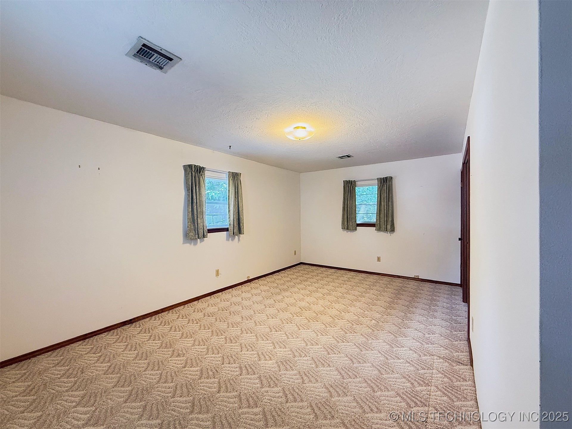 2616 Norman Avenue Property Photo 26