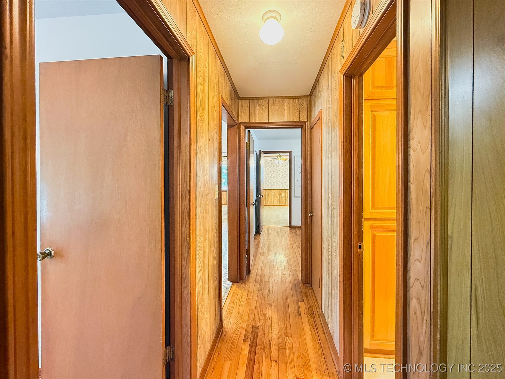 2616 Norman Avenue Property Photo 32