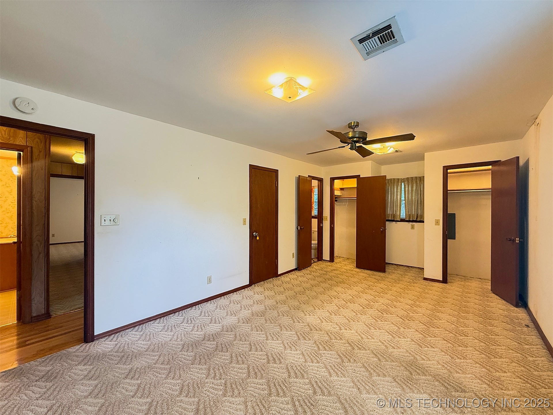 2616 Norman Avenue Property Photo 34