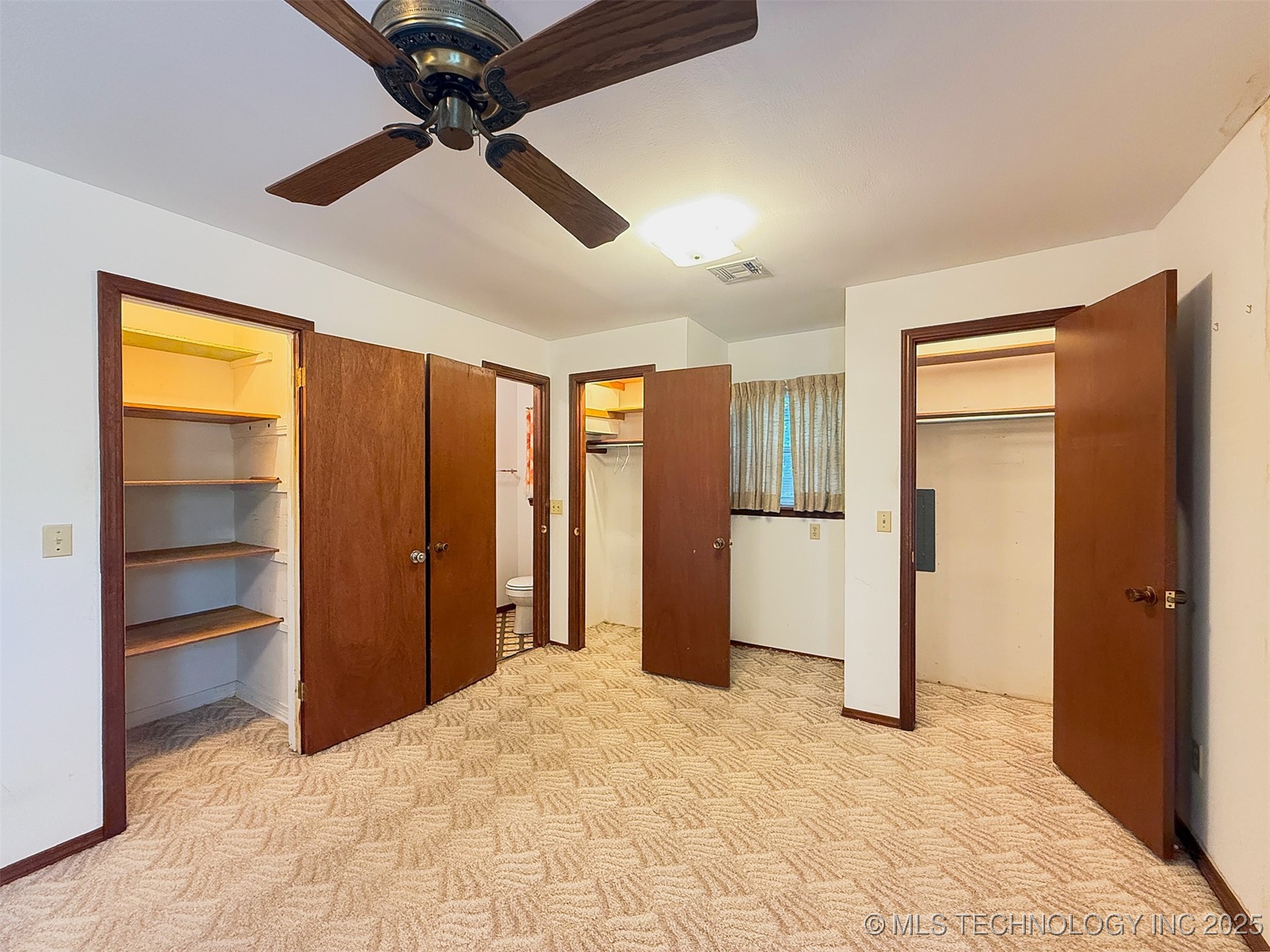 2616 Norman Avenue Property Photo 38