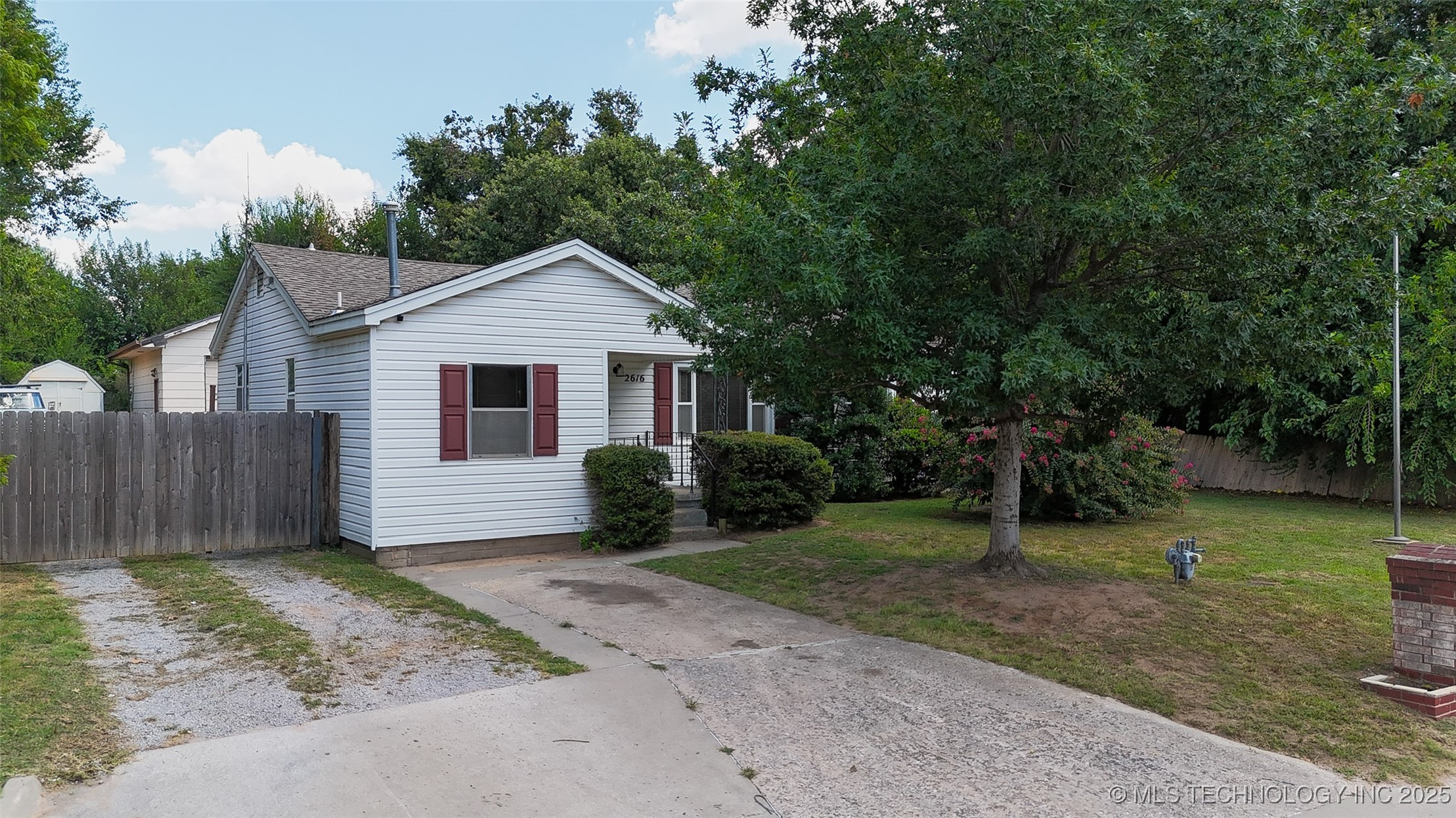 2616 Norman Avenue Property Photo 42