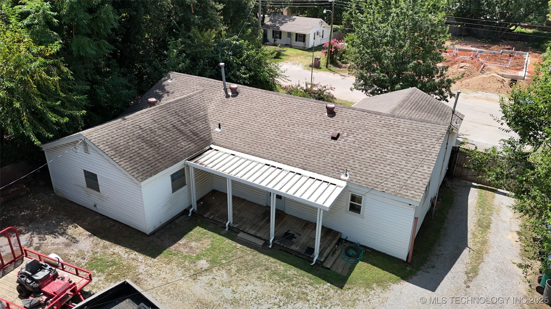 2616 Norman Avenue Property Photo 48