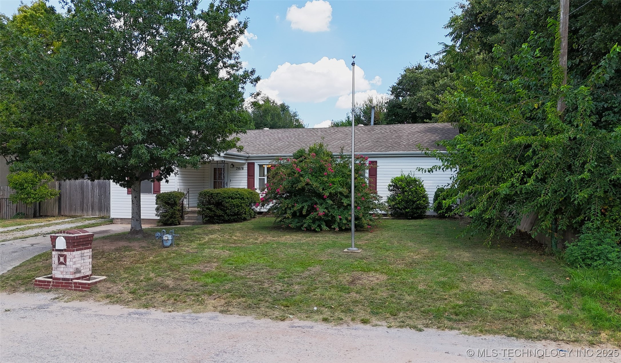 2616 Norman Avenue Property Photo 54