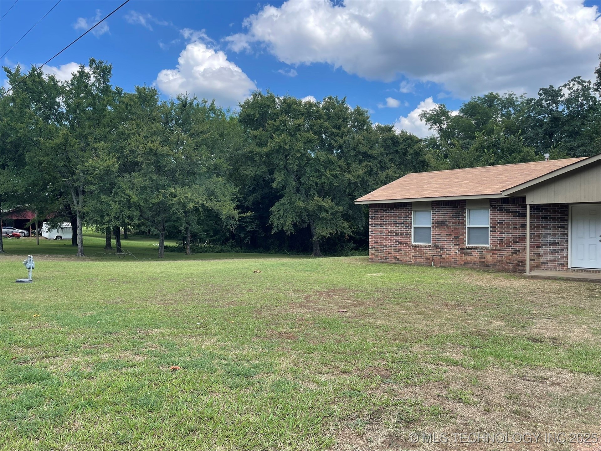 13068 N 418 Road Property Photo 3