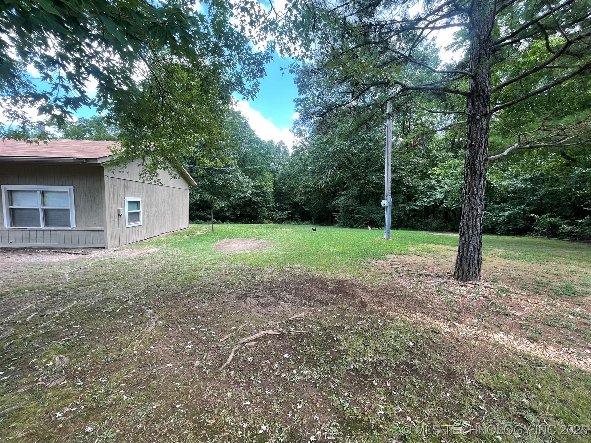 13068 N 418 Road Property Photo 4