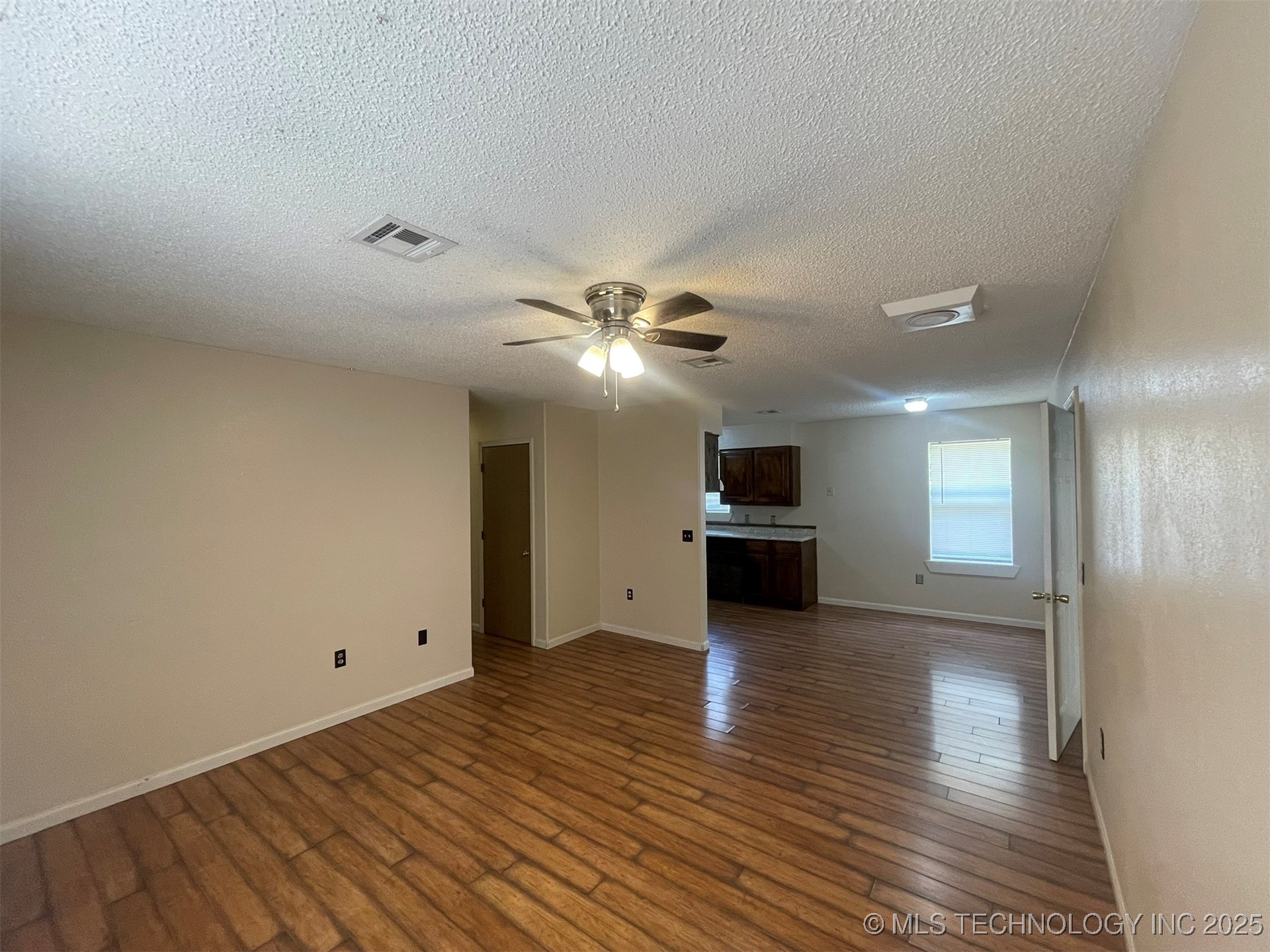 13068 N 418 Road Property Photo 9