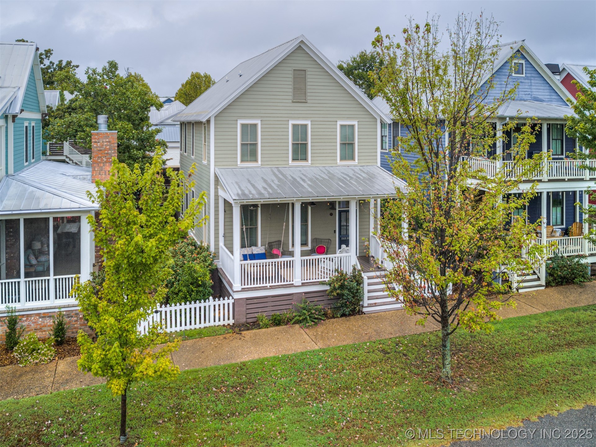 25 Boulevard Property Photo 1