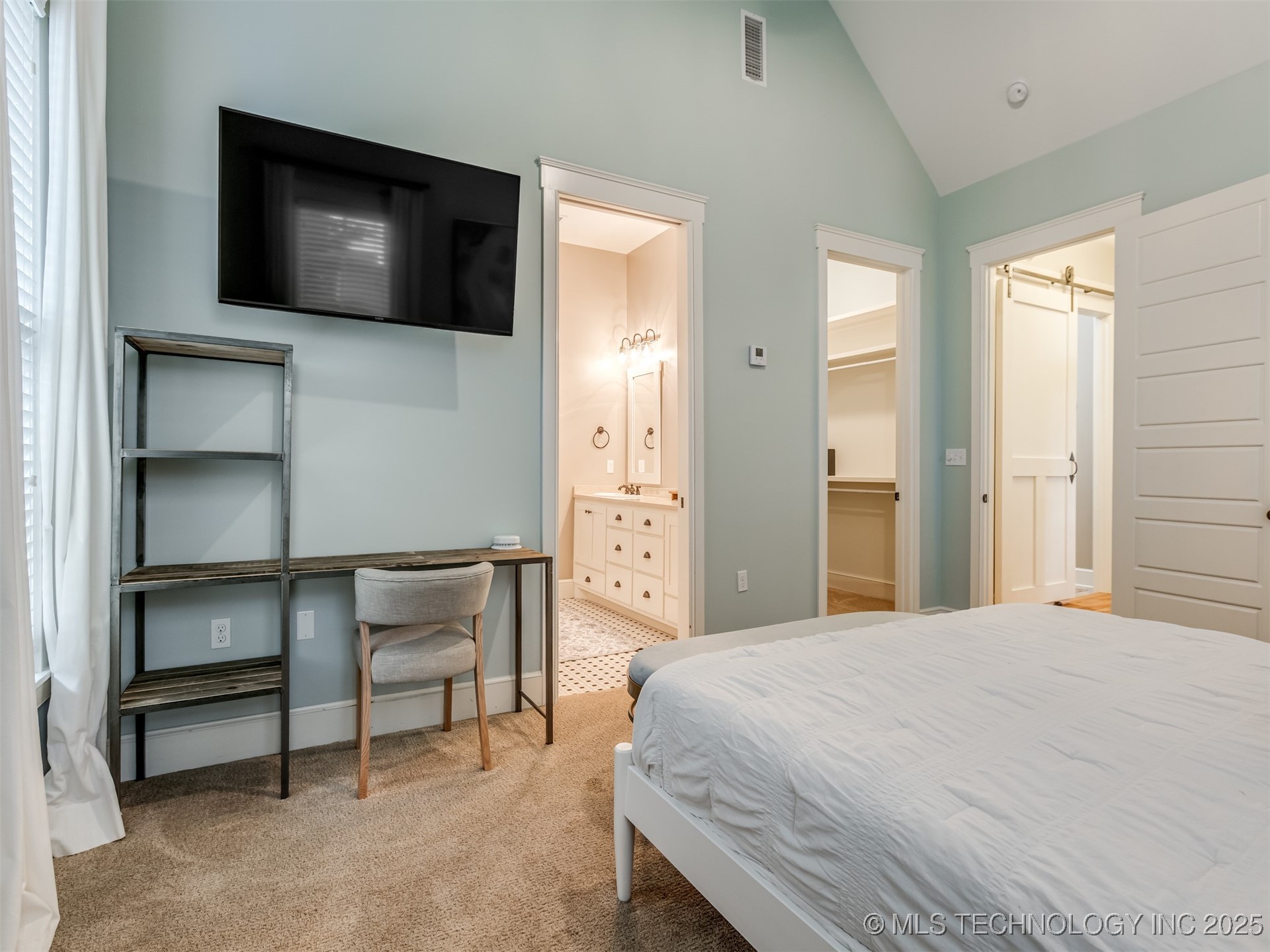 25 Boulevard Property Photo 21