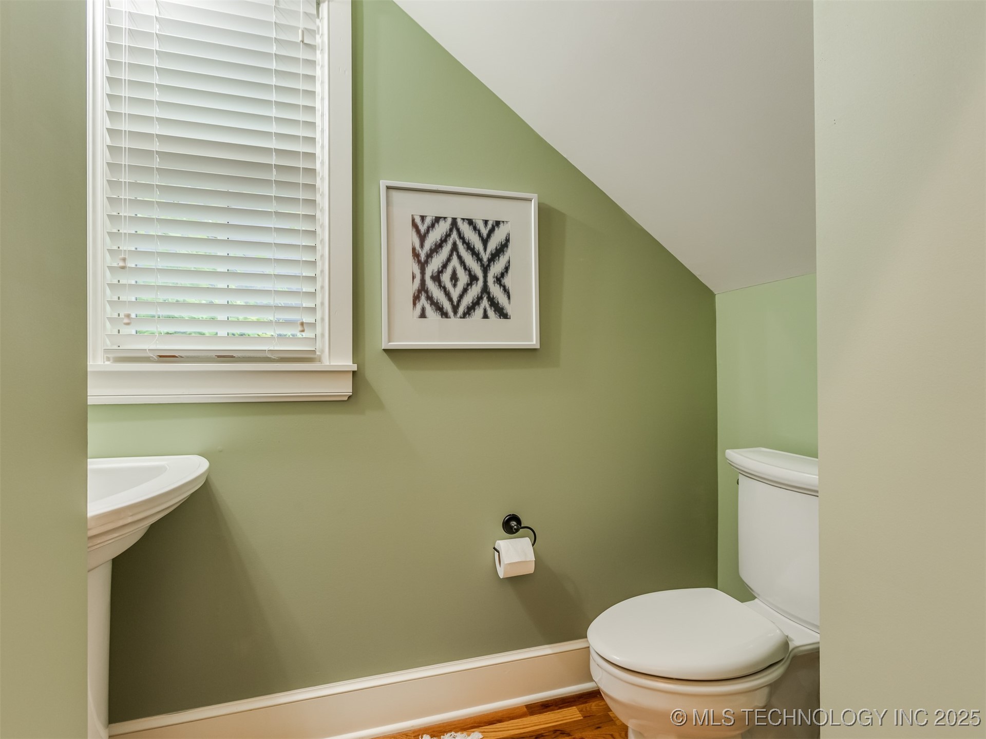 25 Boulevard Property Photo 27