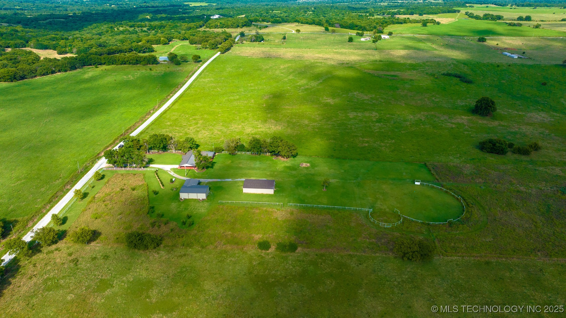 11551 County Road 1620 Property Photo 6