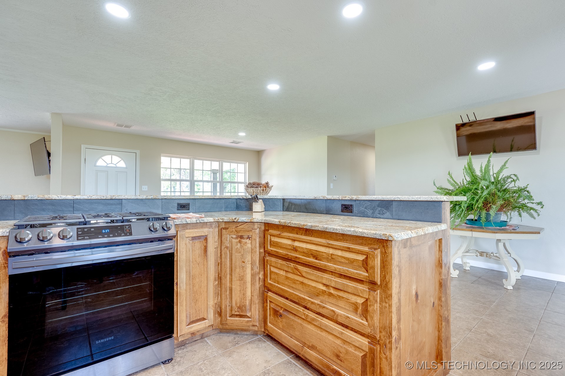 11551 County Road 1620 Property Photo 10