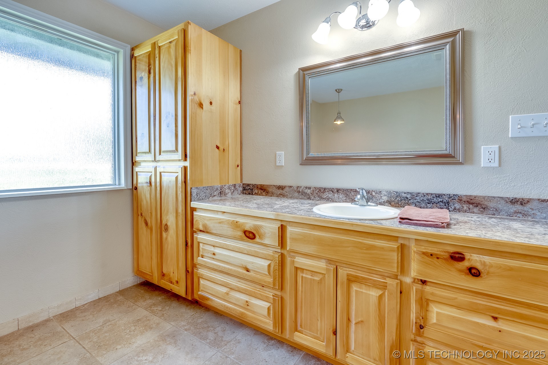 11551 County Road 1620 Property Photo 15