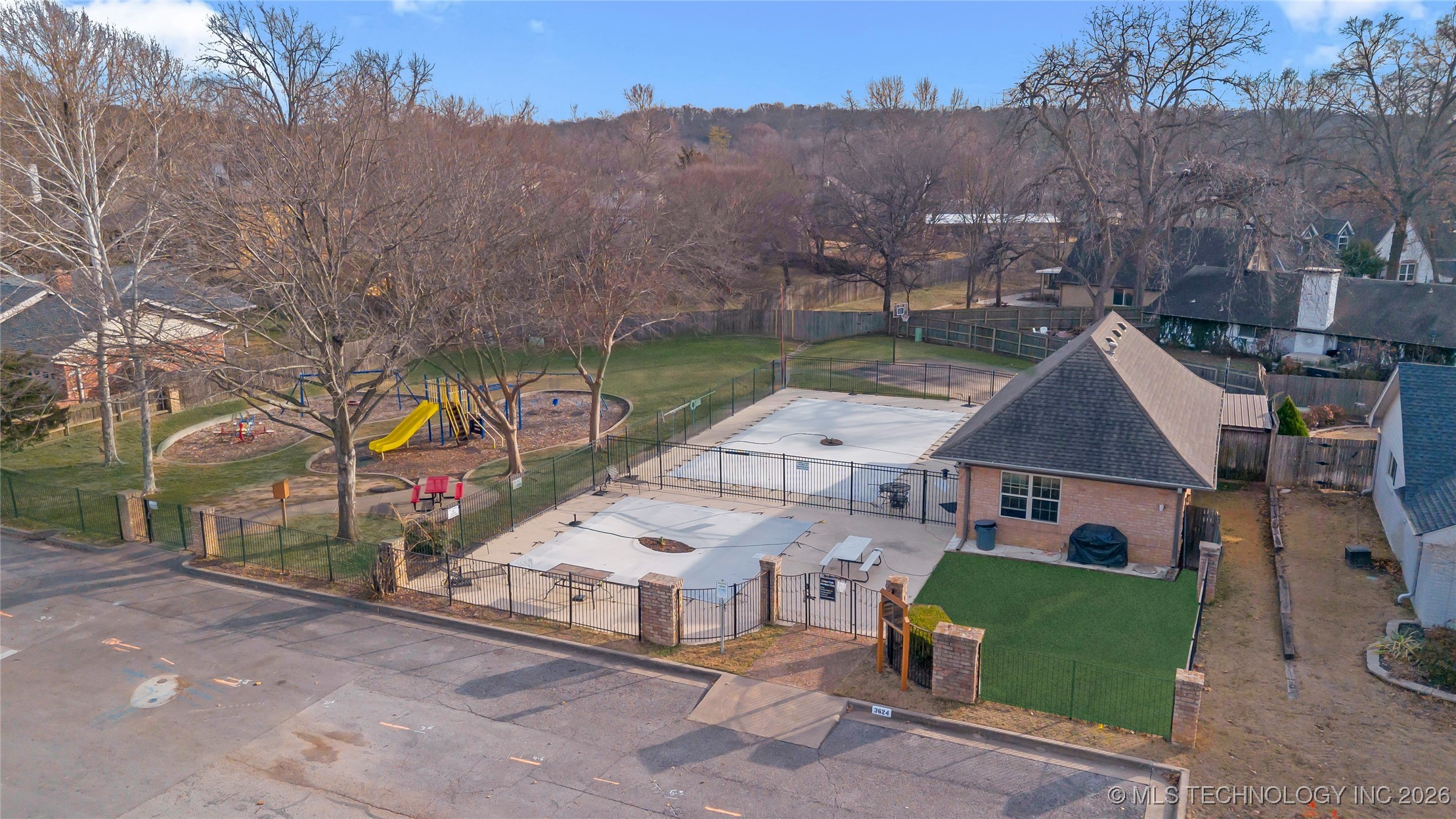 3633 E 70th Place Property Photo 57