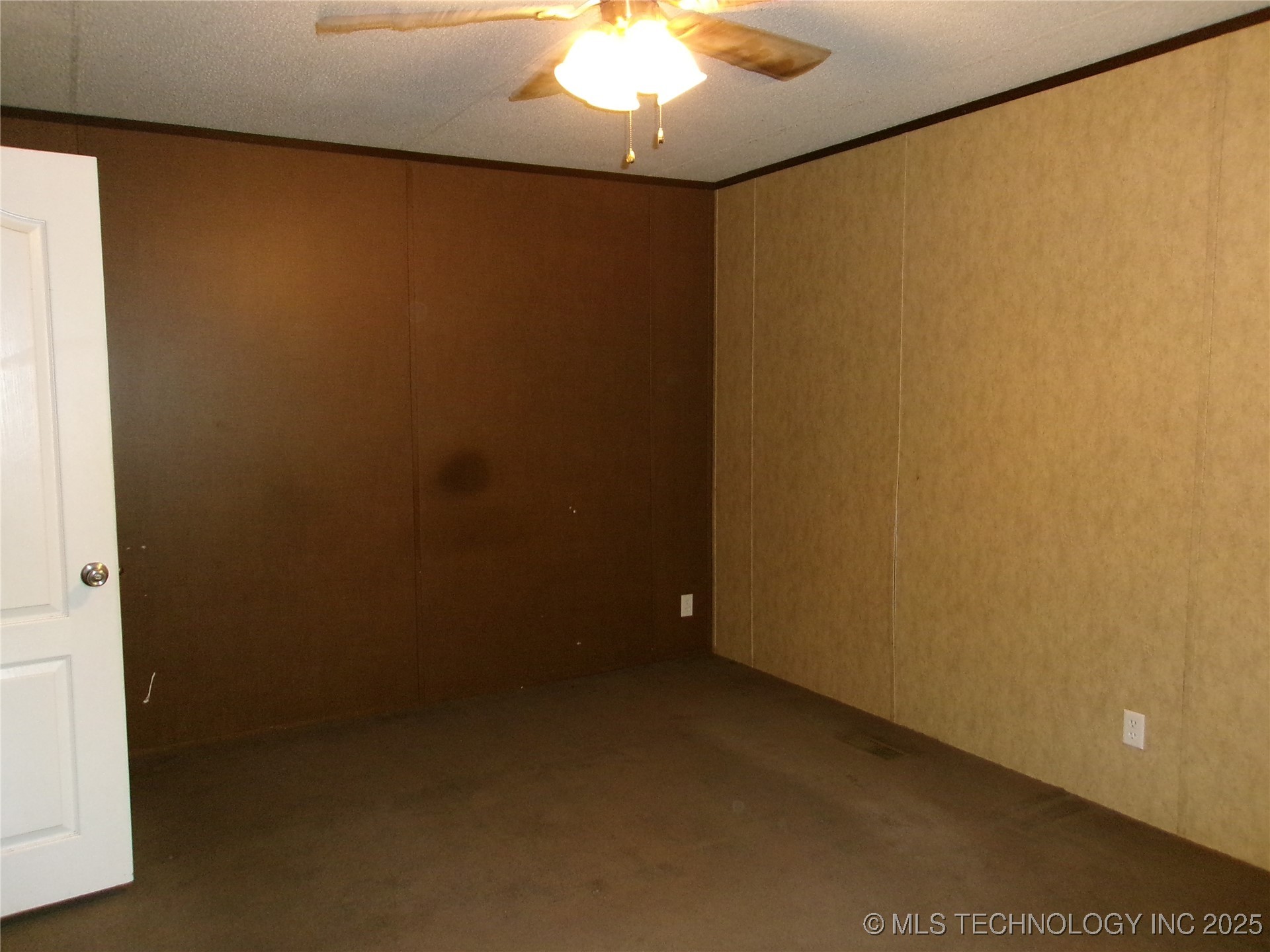 6050 N 38th Street E Property Photo 11