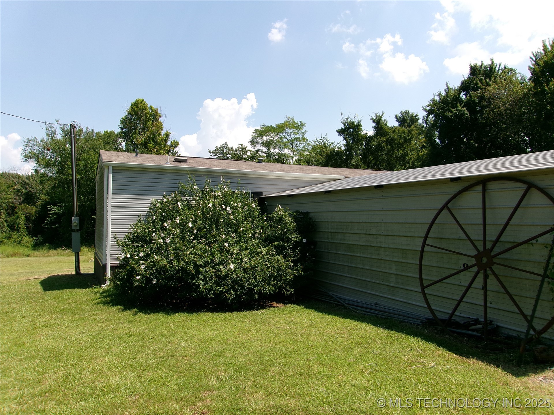 6050 N 38th Street E Property Photo 17