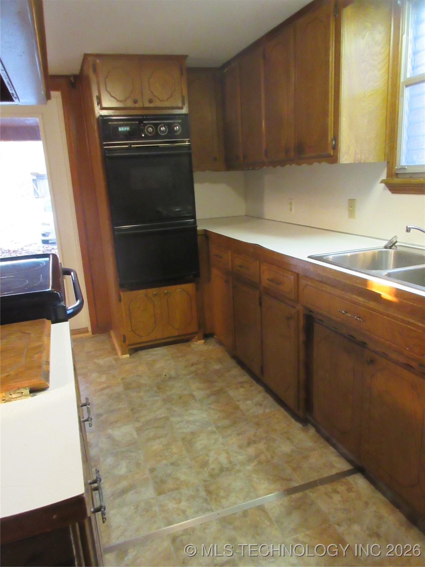 710 N K Street Property Photo 7