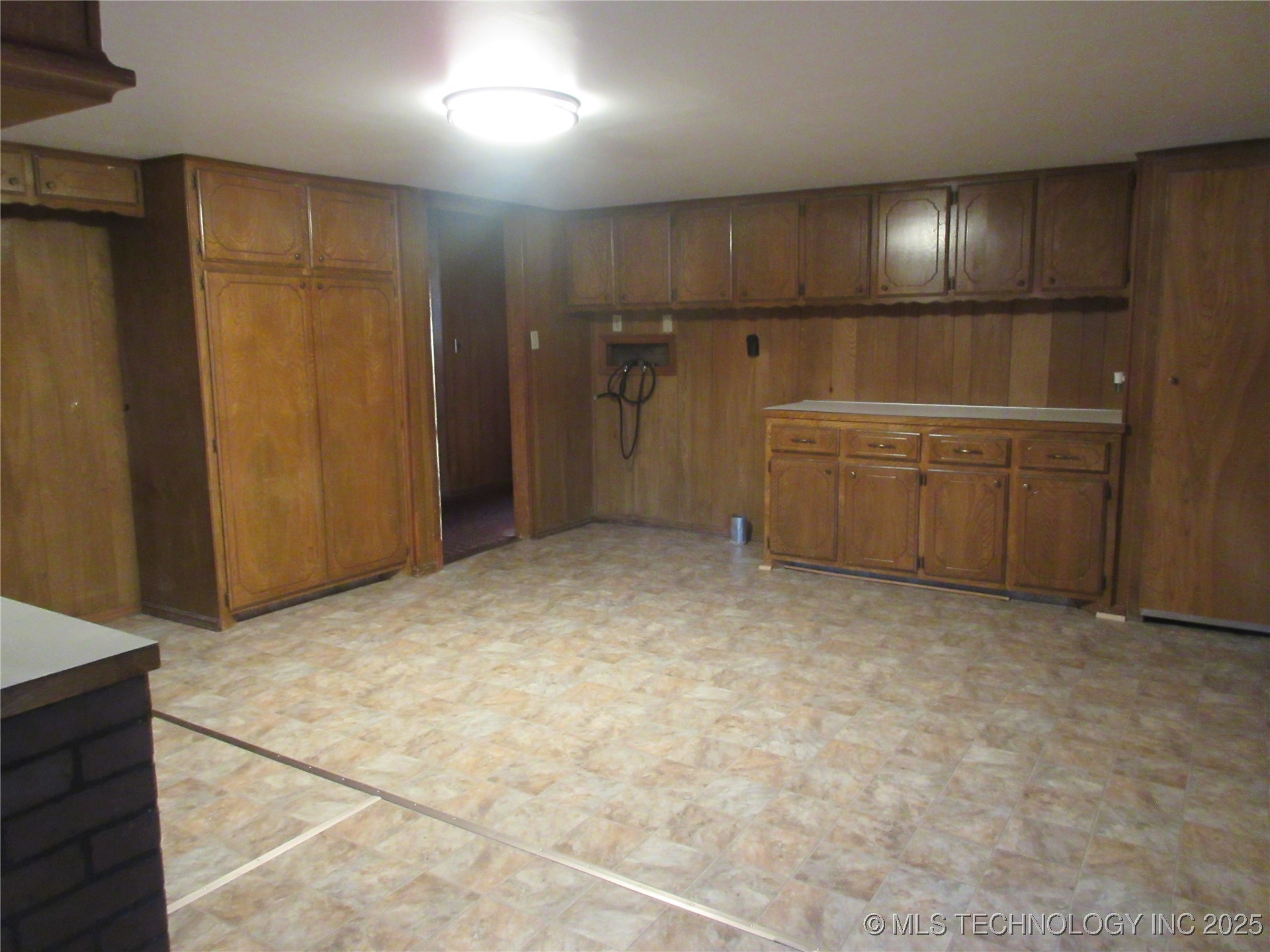 710 N K Street Property Photo 8