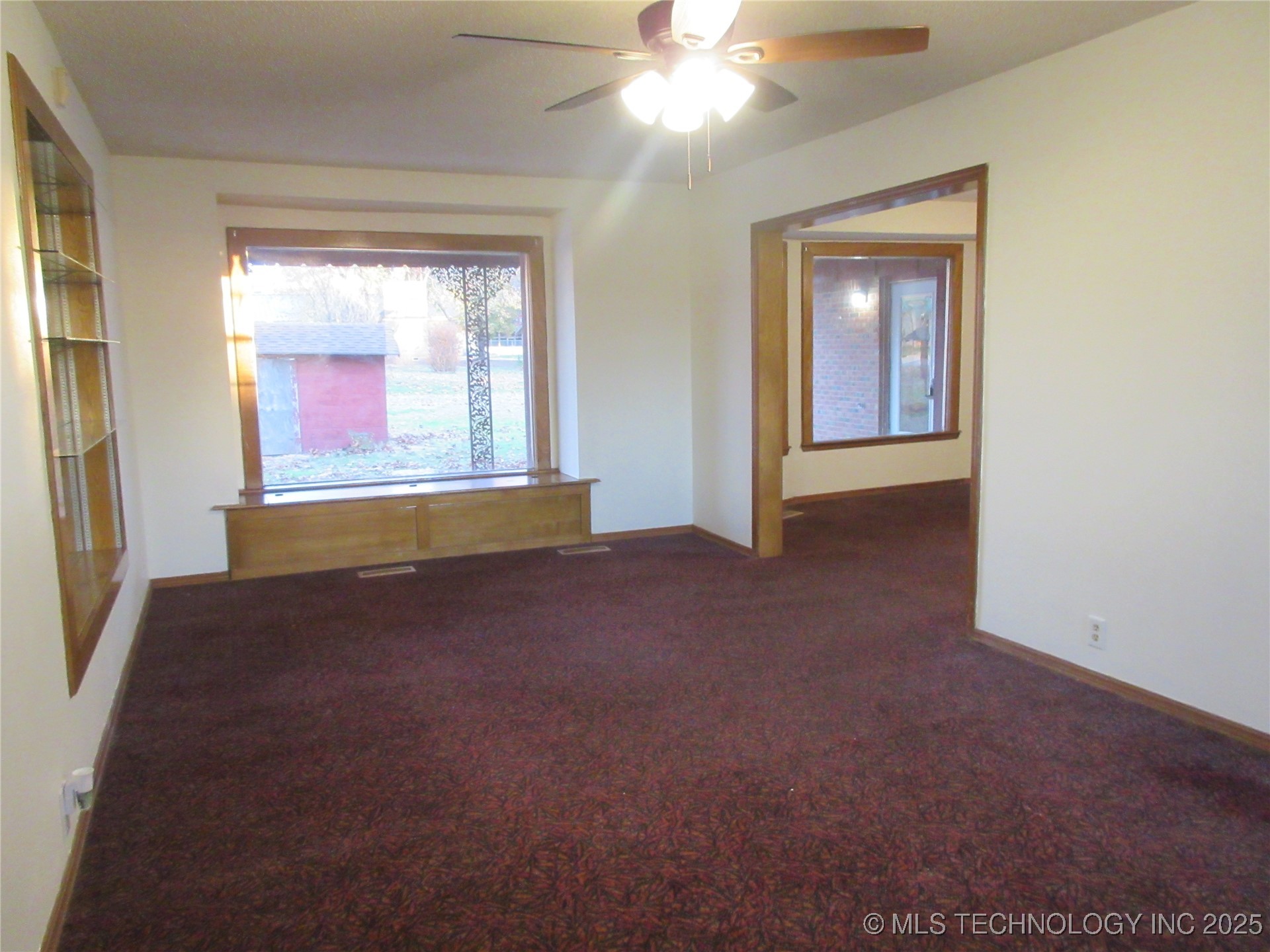 710 N K Street Property Photo 12