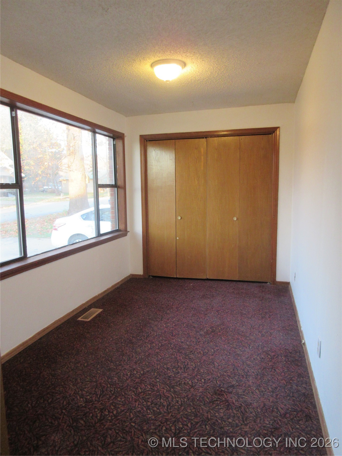 710 N K Street Property Photo 15