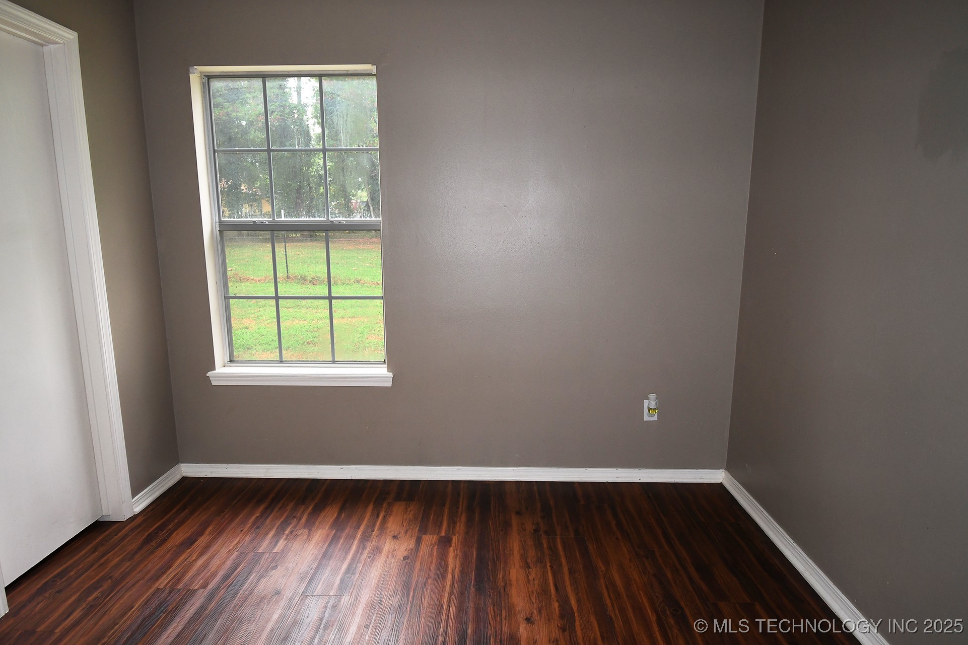 403 N Maple Property Photo 21