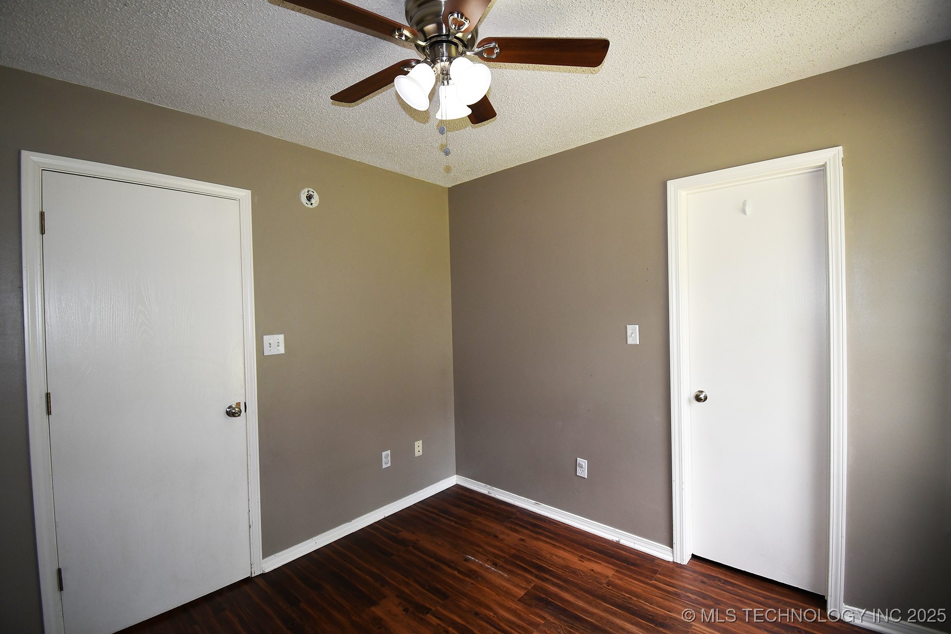 403 N Maple Property Photo 22