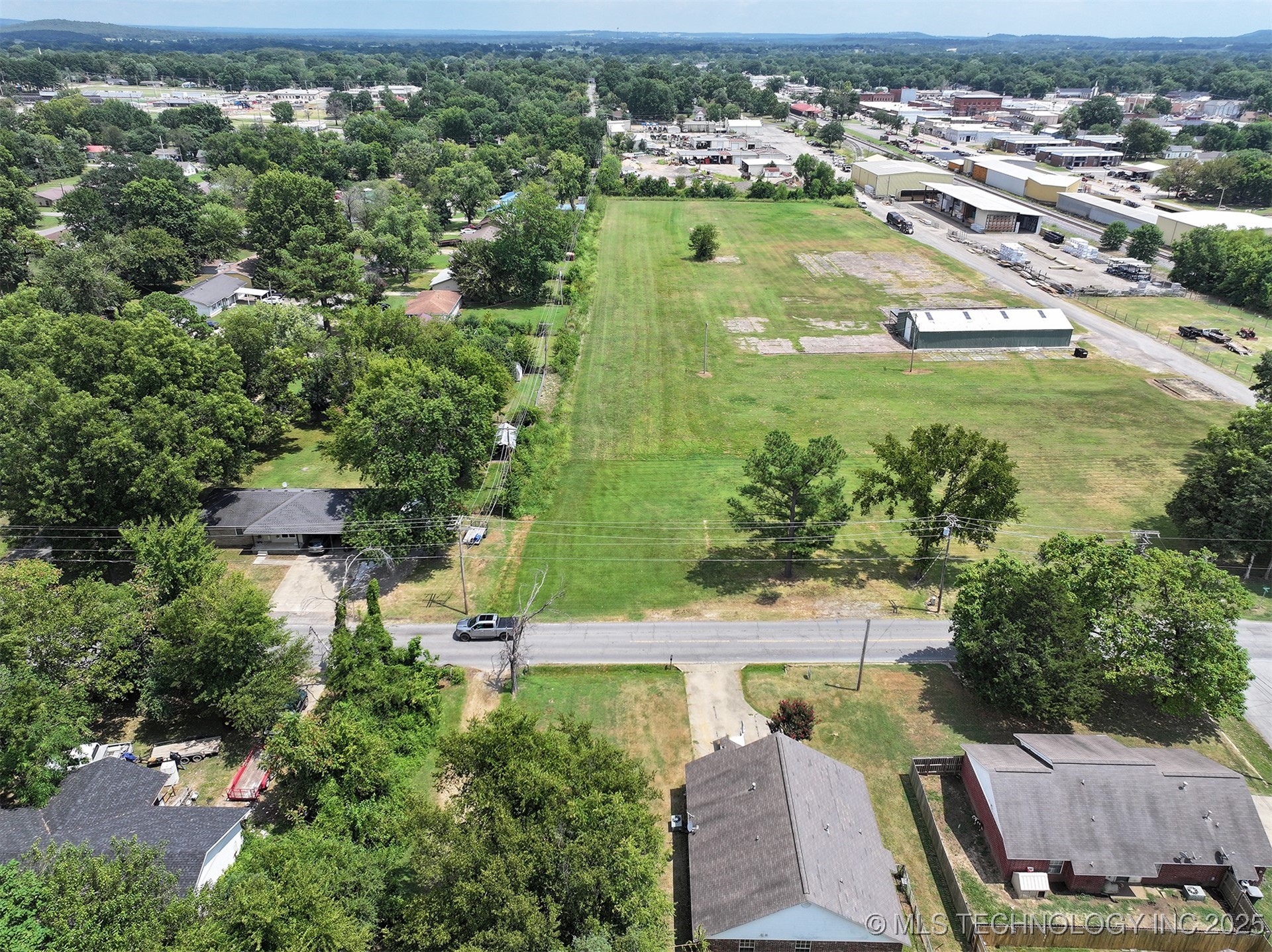 403 N Maple Property Photo 28
