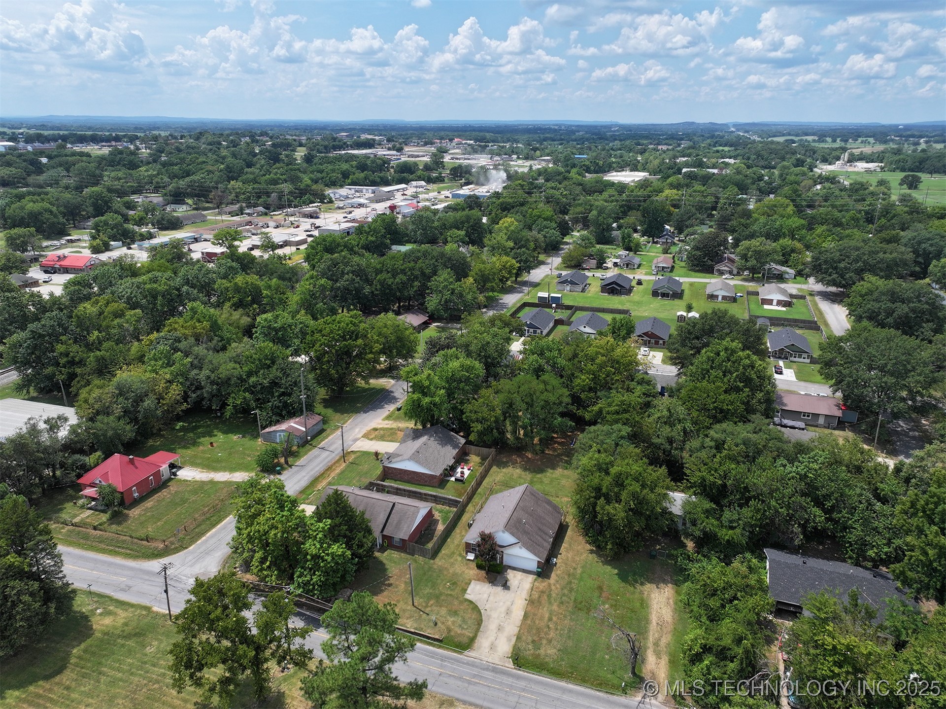 403 N Maple Property Photo 30