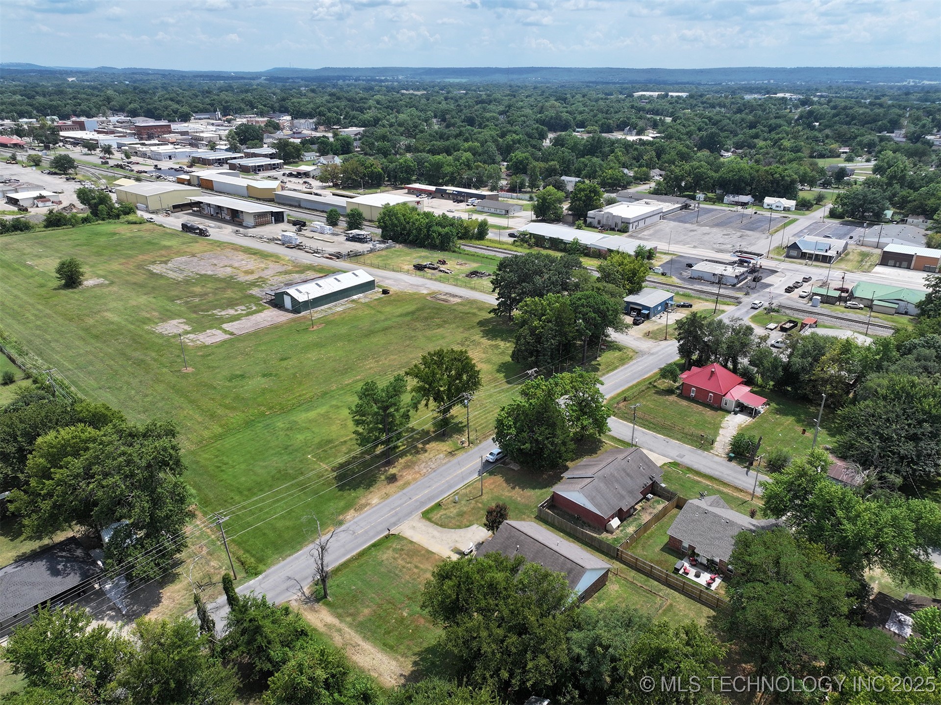 403 N Maple Property Photo 34