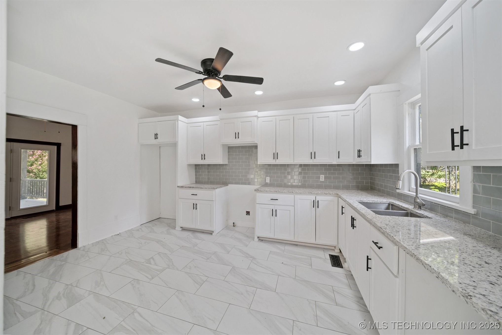 512 Cherokee Street Property Photo 16