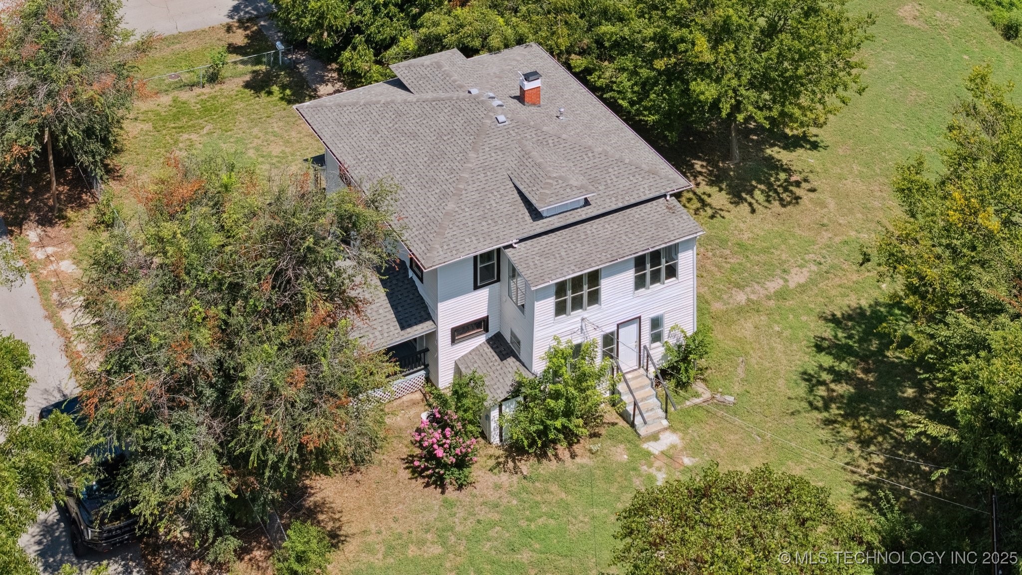 512 Cherokee Street Property Photo 33