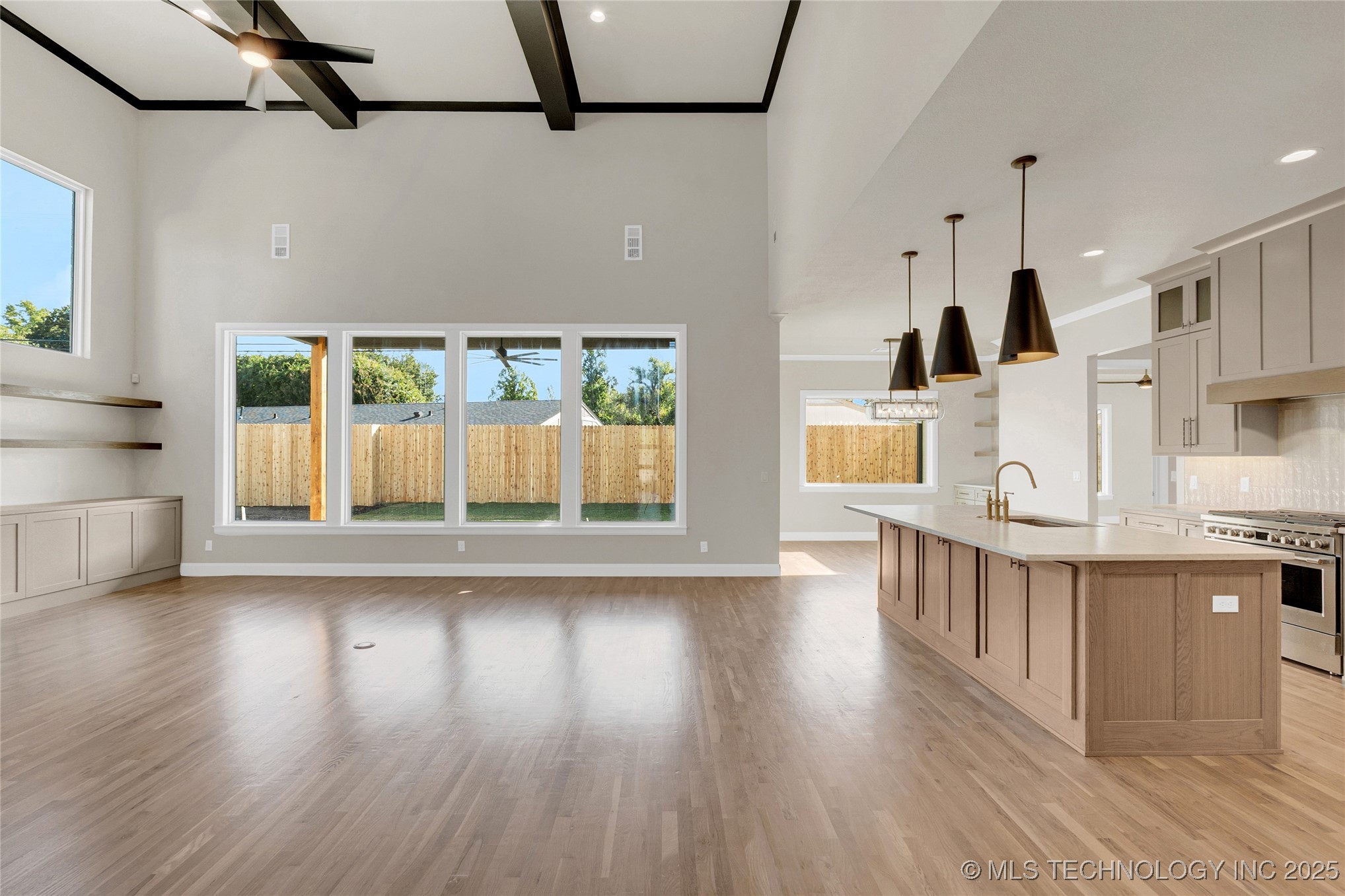 4641 S Detroit Avenue Property Photo 11