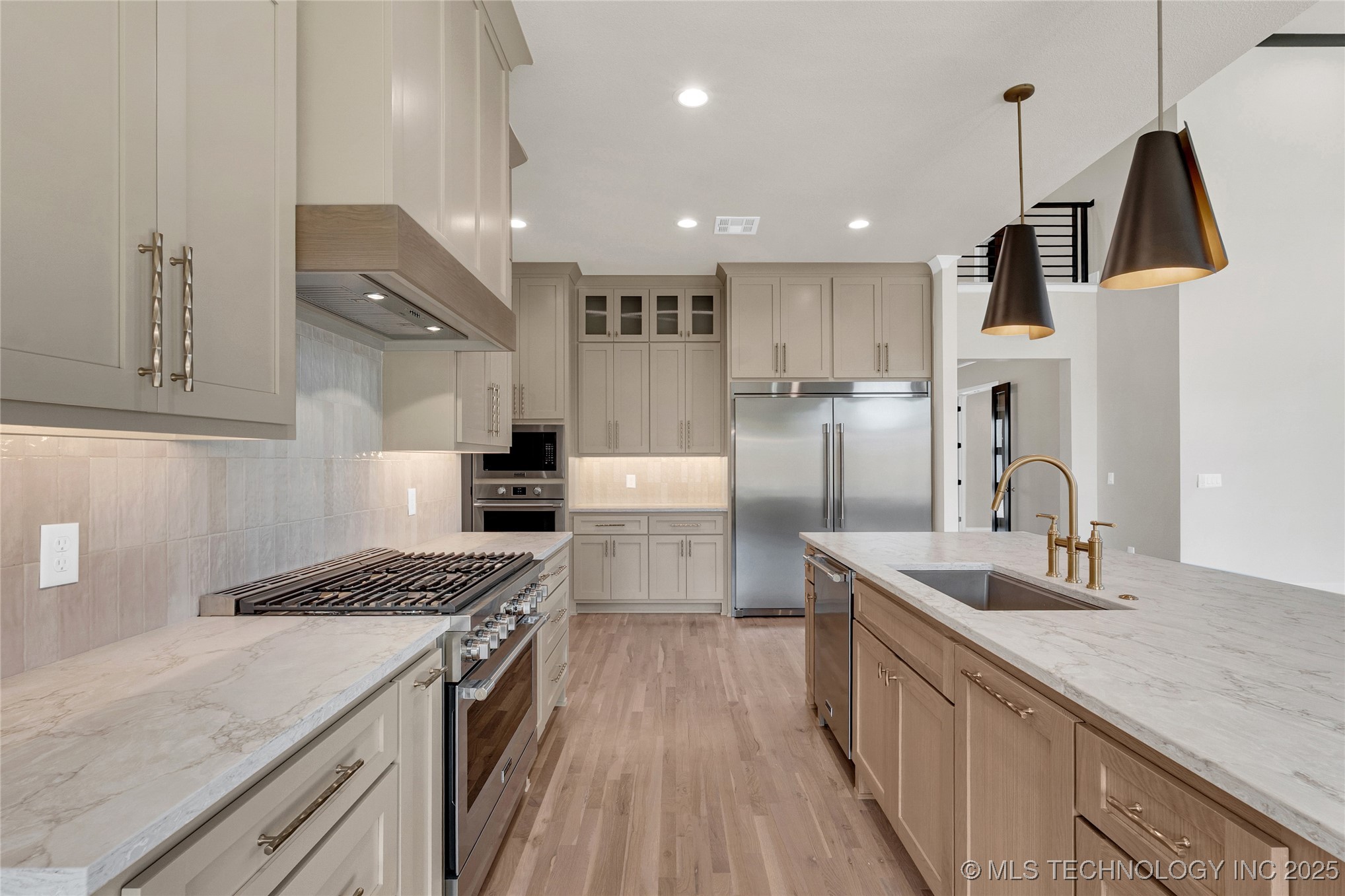 4641 S Detroit Avenue Property Photo 17