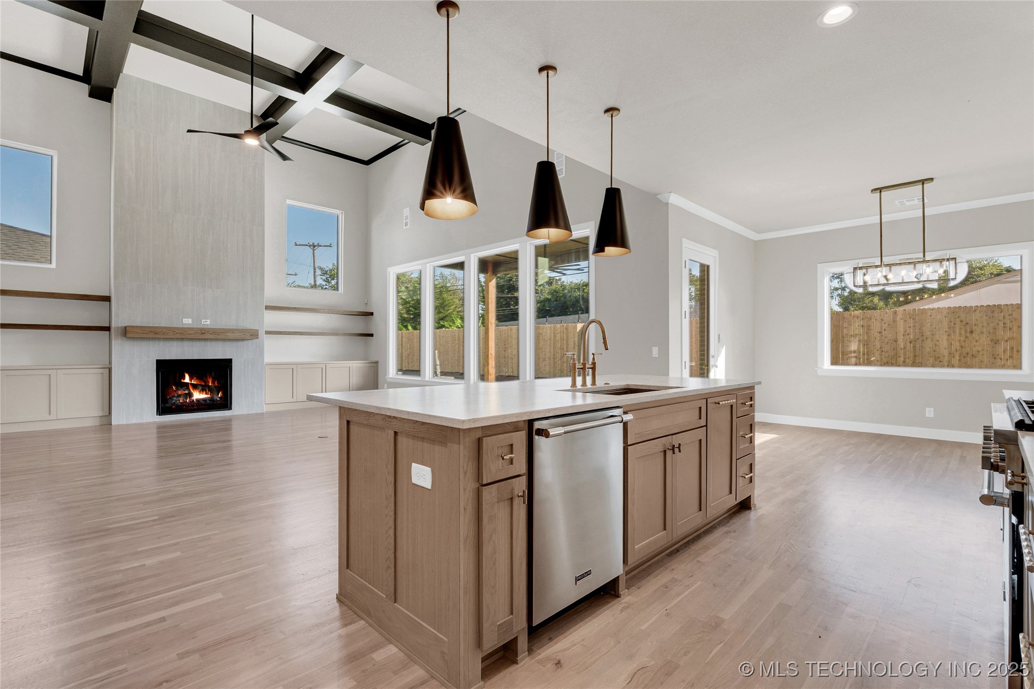 4641 S Detroit Avenue Property Photo 20