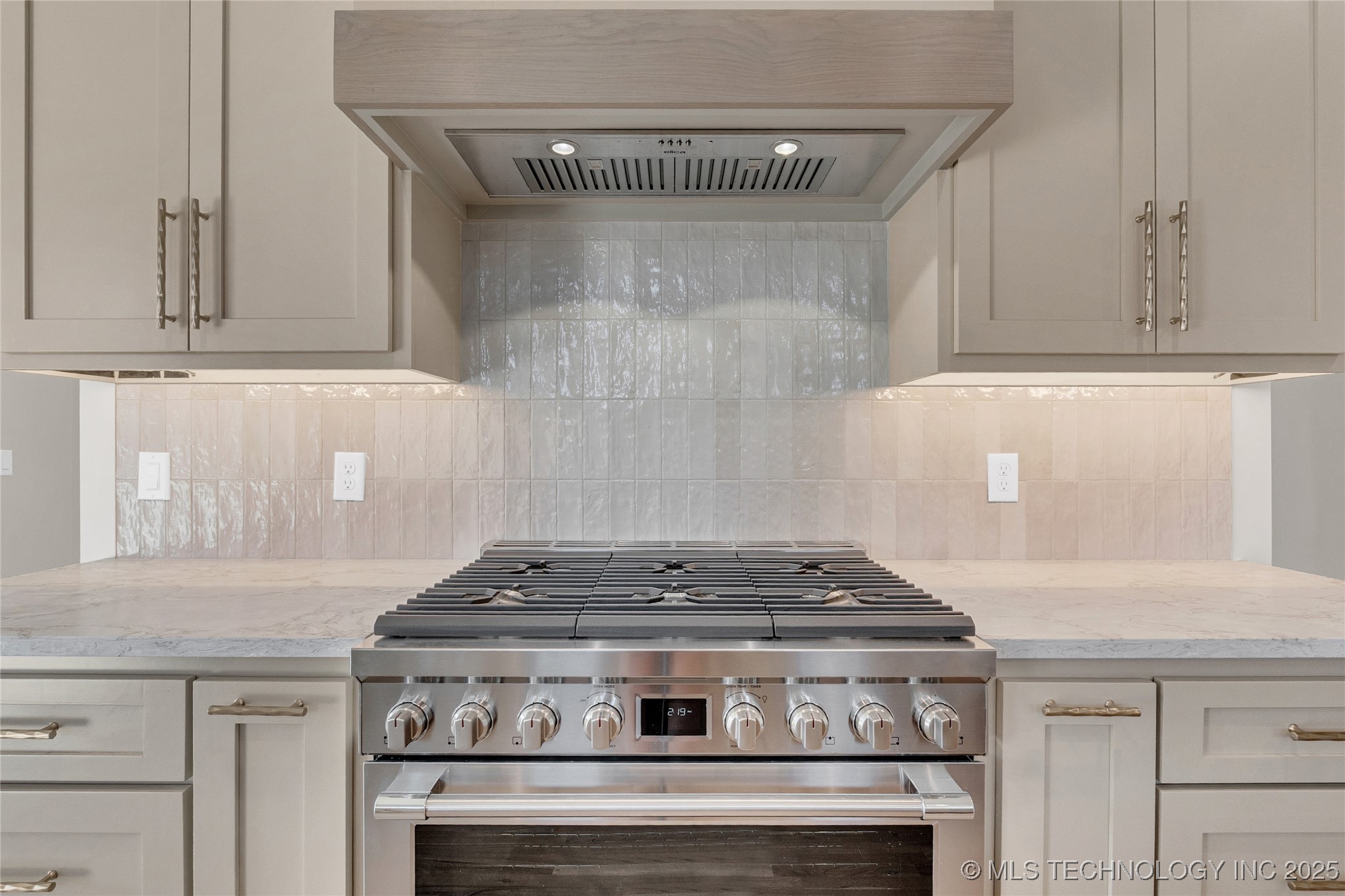 4641 S Detroit Avenue Property Photo 22