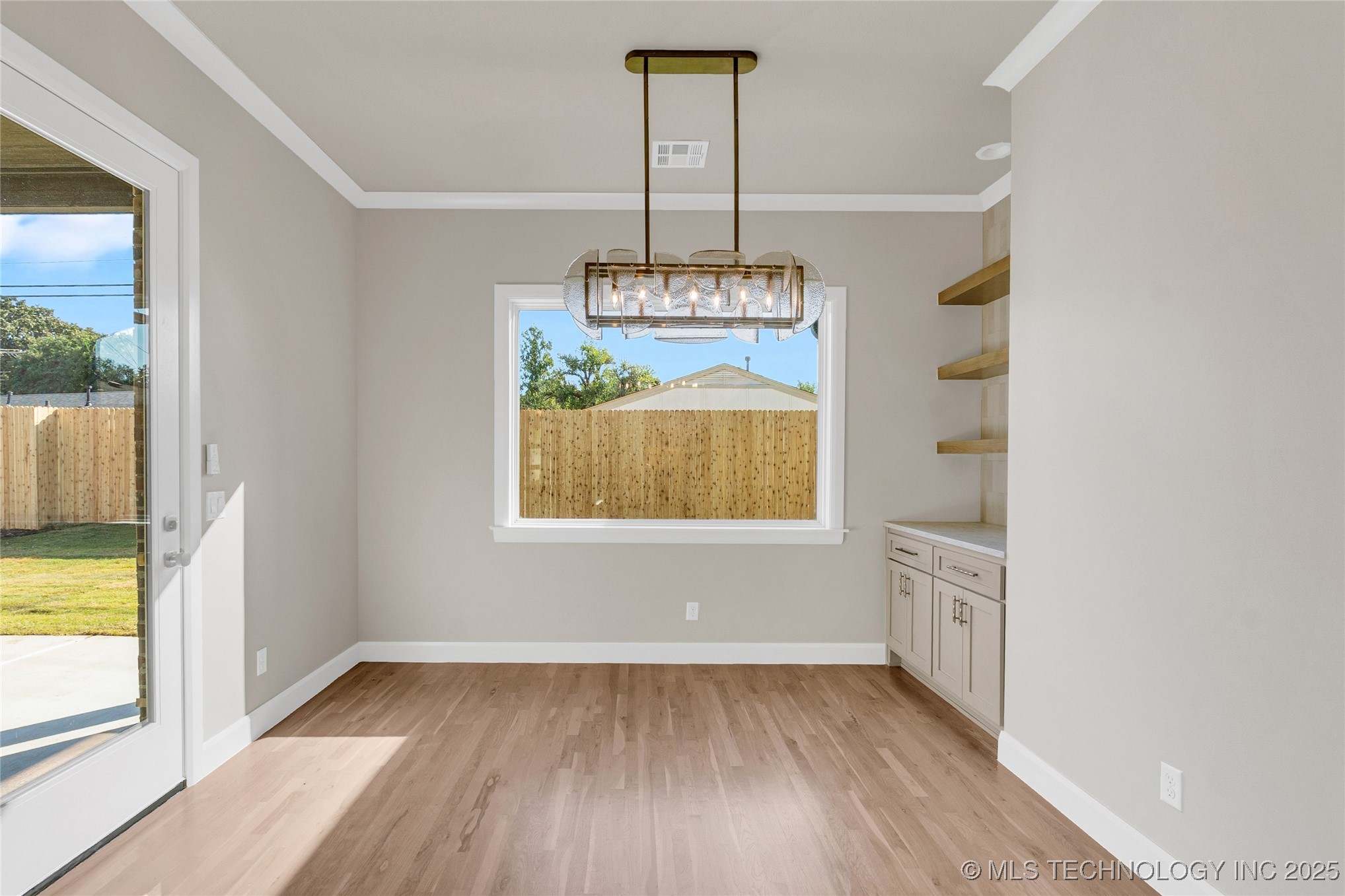 4641 S Detroit Avenue Property Photo 27