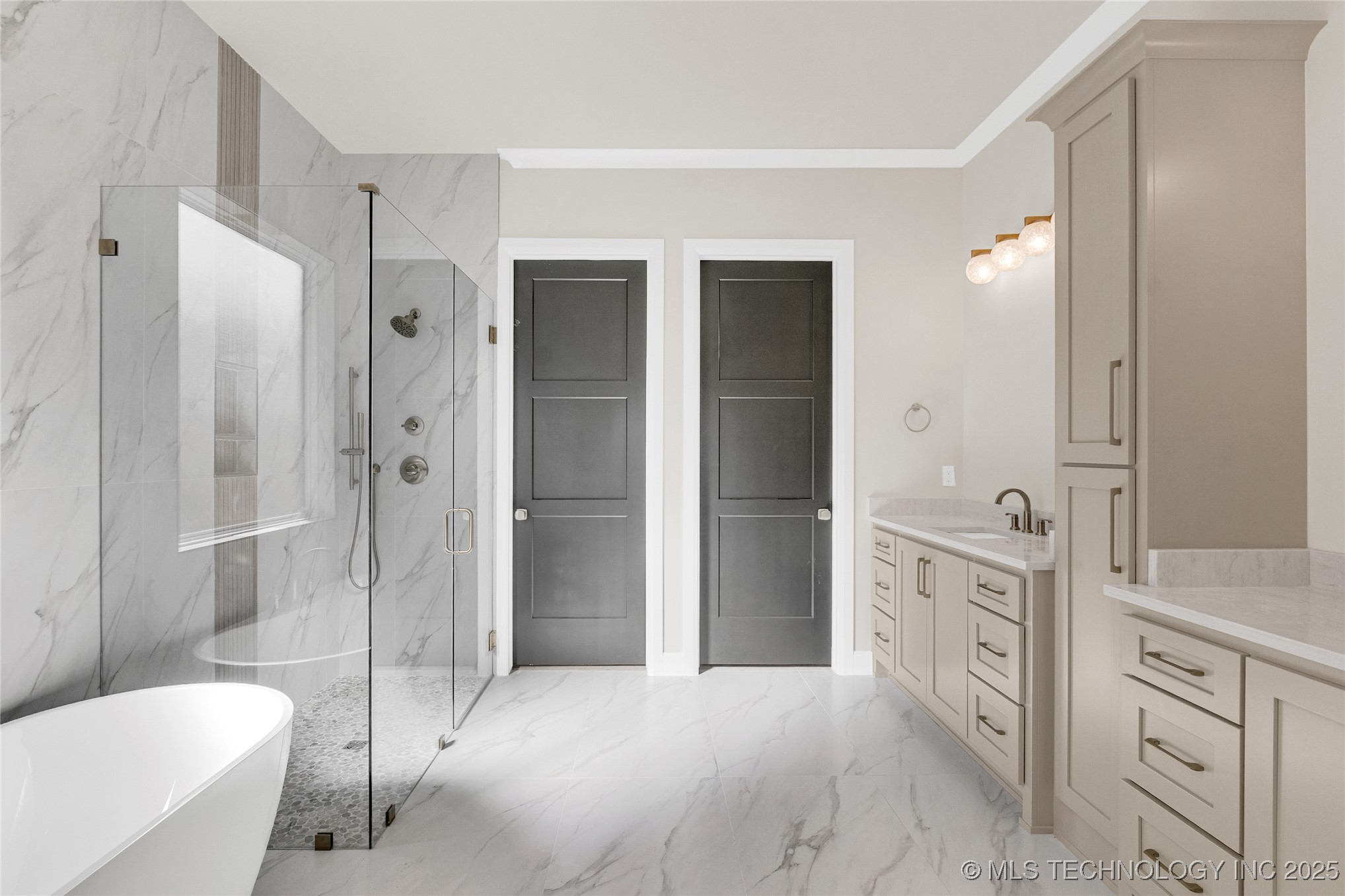 4641 S Detroit Avenue Property Photo 34