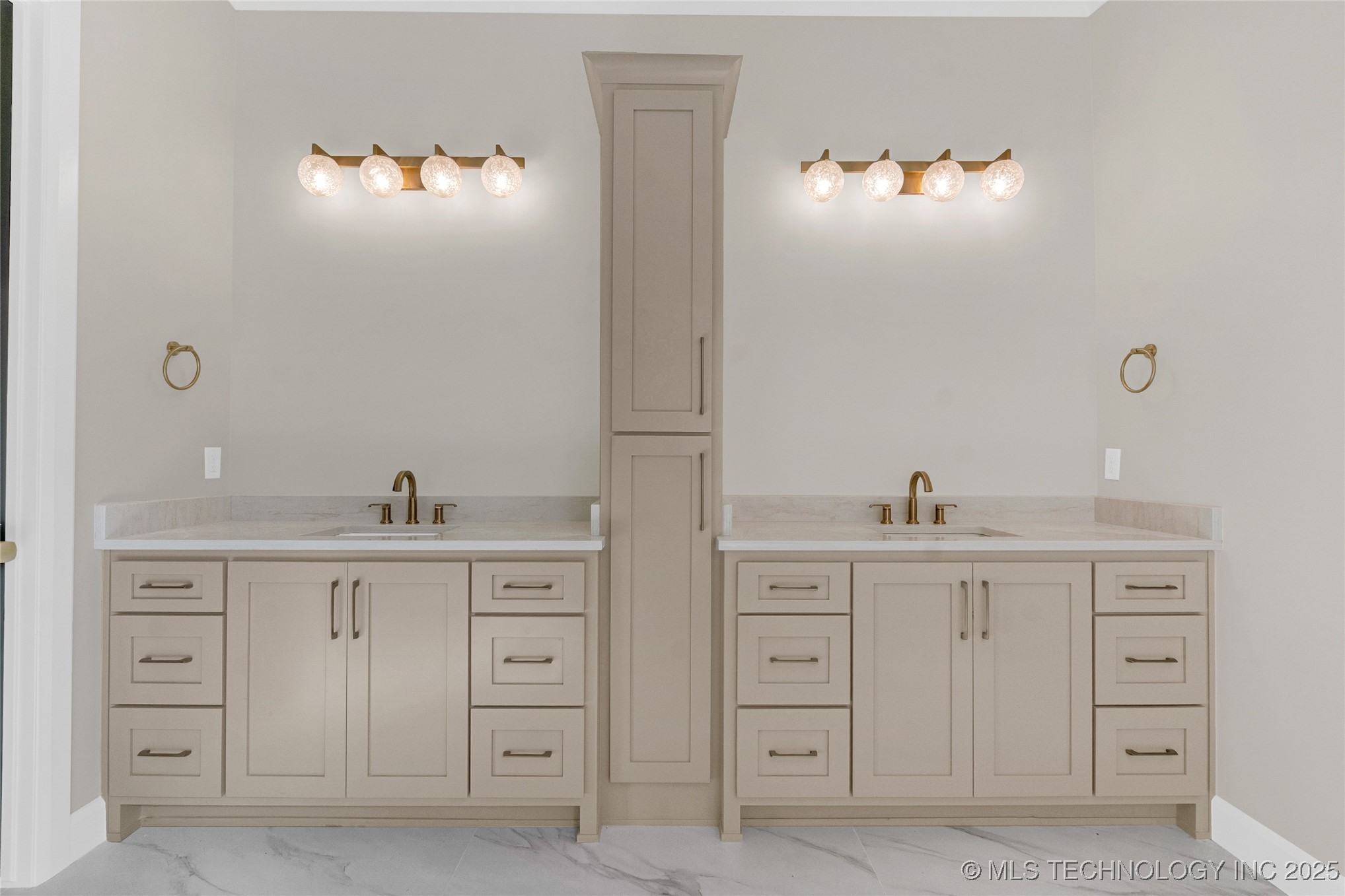 4641 S Detroit Avenue Property Photo 35