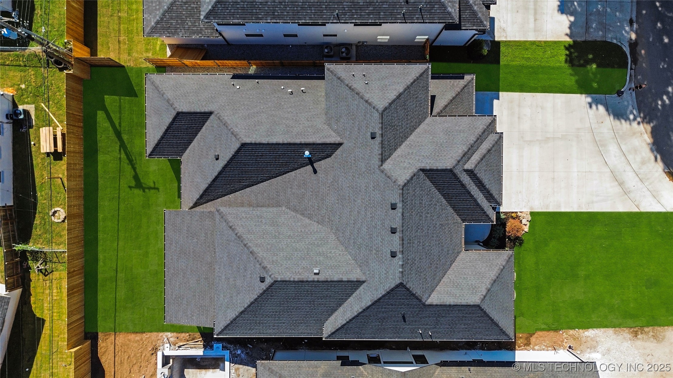 4641 S Detroit Avenue Property Photo 74