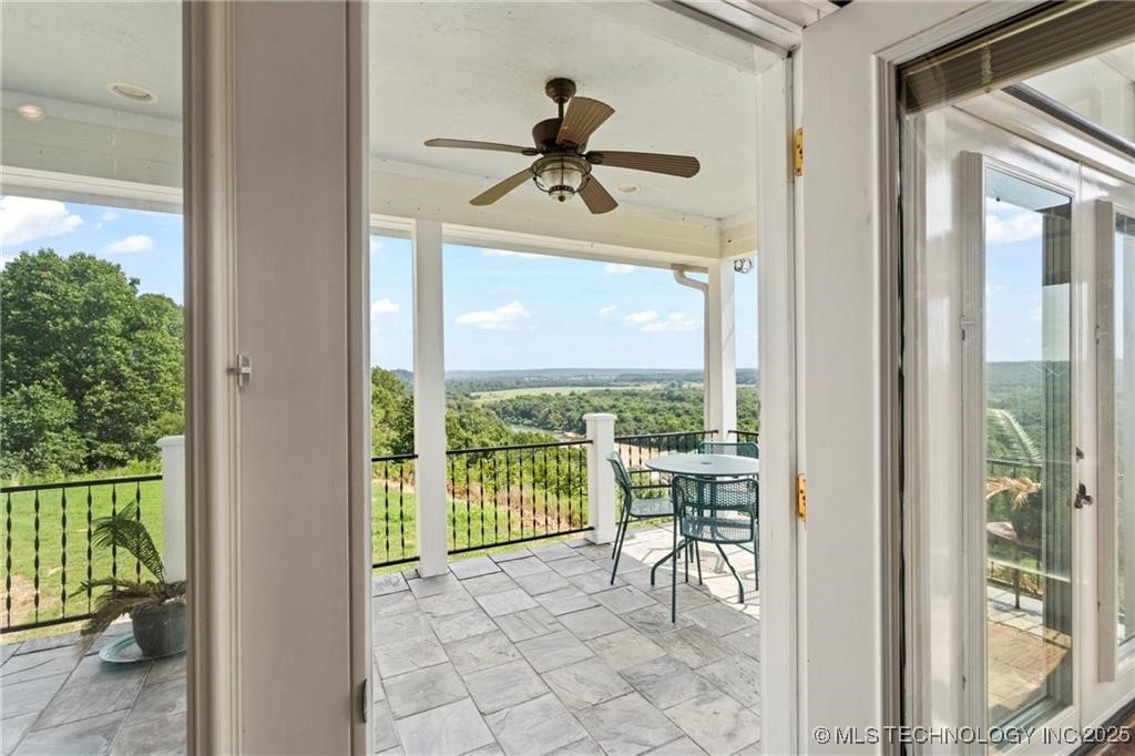 14129 Oak Ridge Property Photo 5