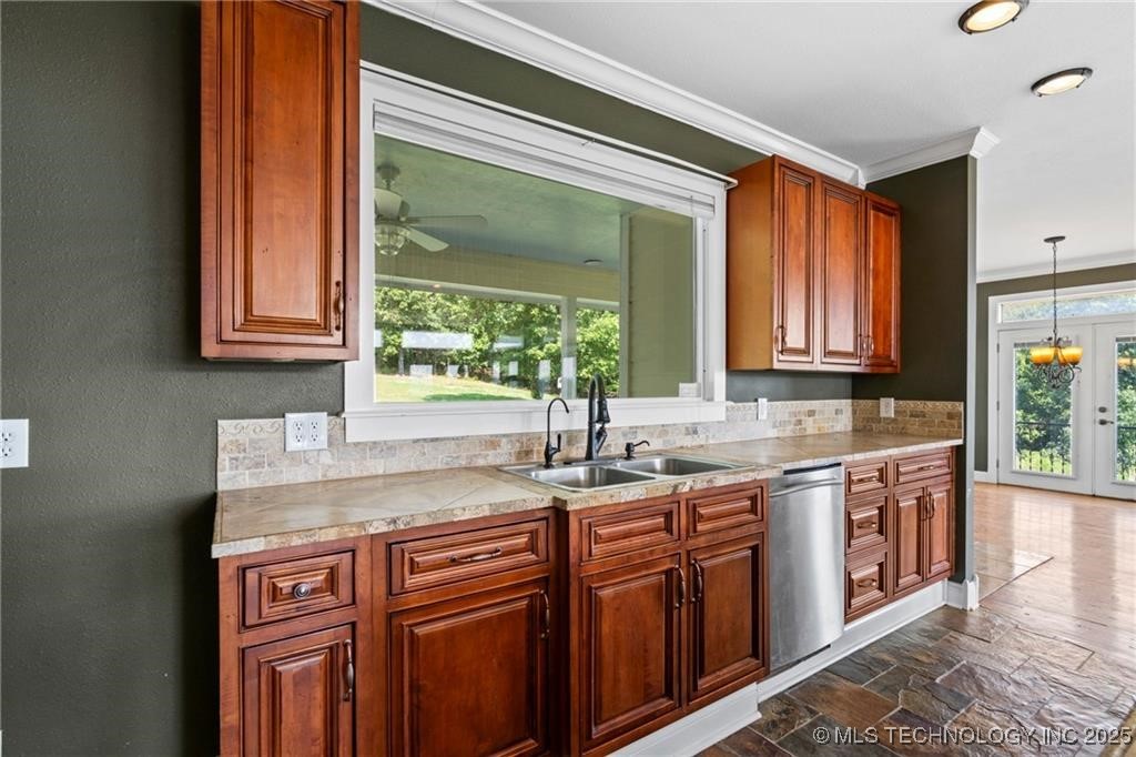 14129 Oak Ridge Property Photo 13