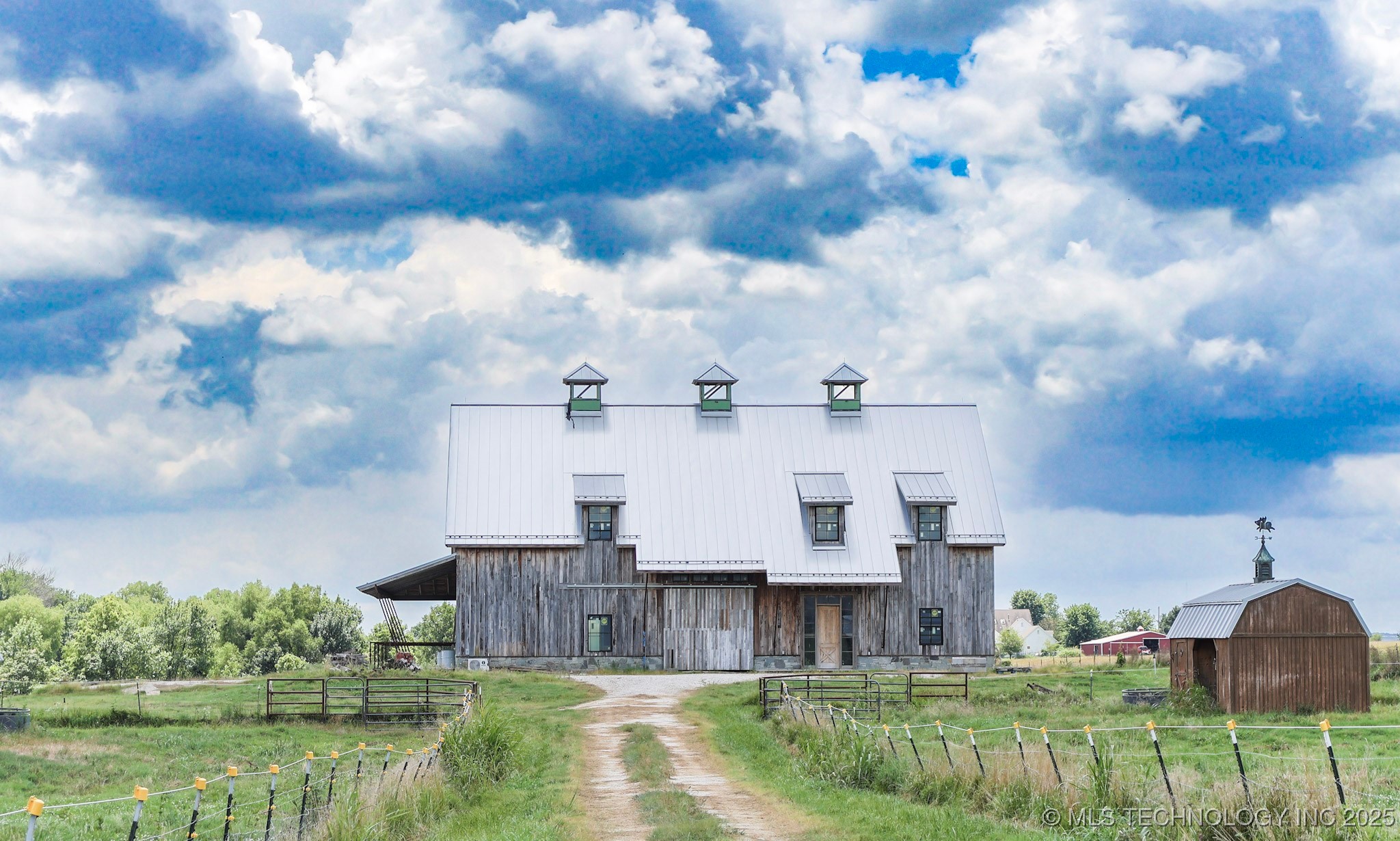 6146 W 108th Street North Property Photo 3