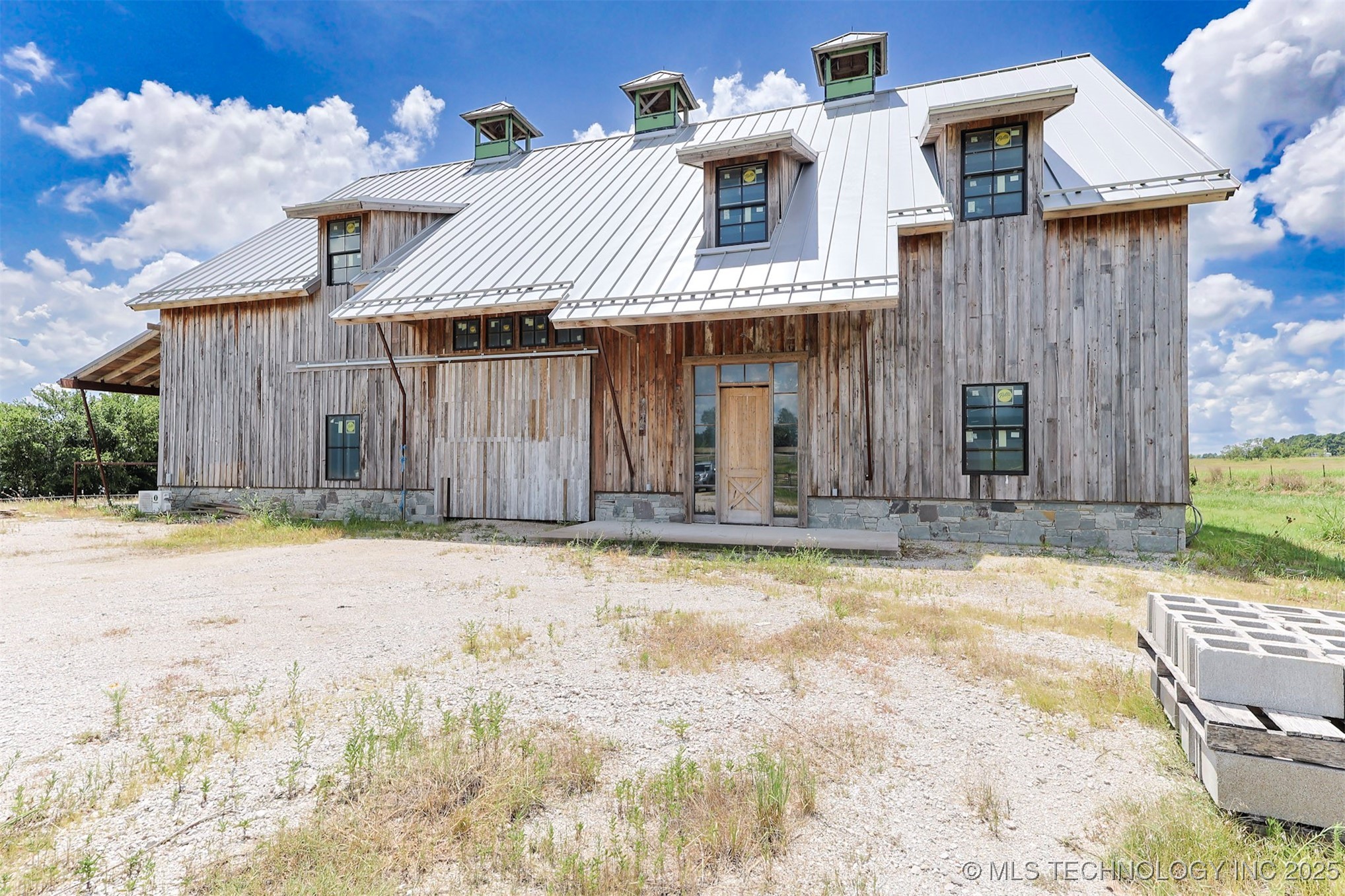 6146 W 108th Street North Property Photo 4