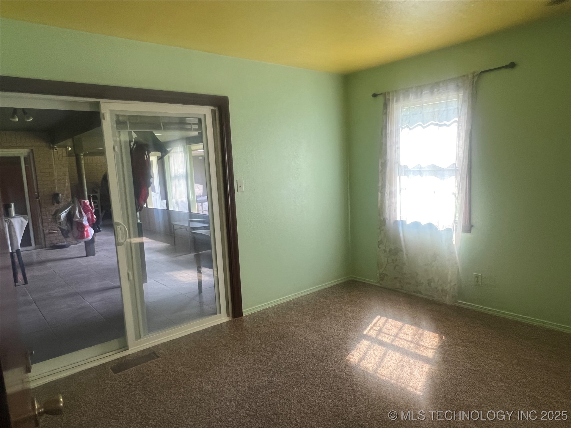 2901 Robin Property Photo 15