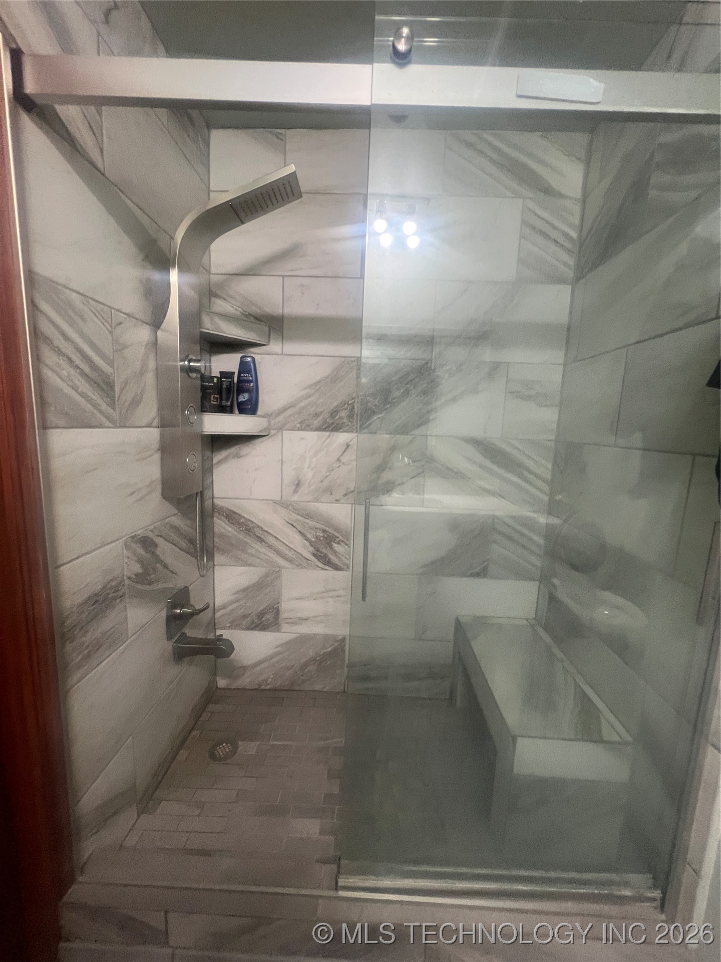 2901 Robin Property Photo 18