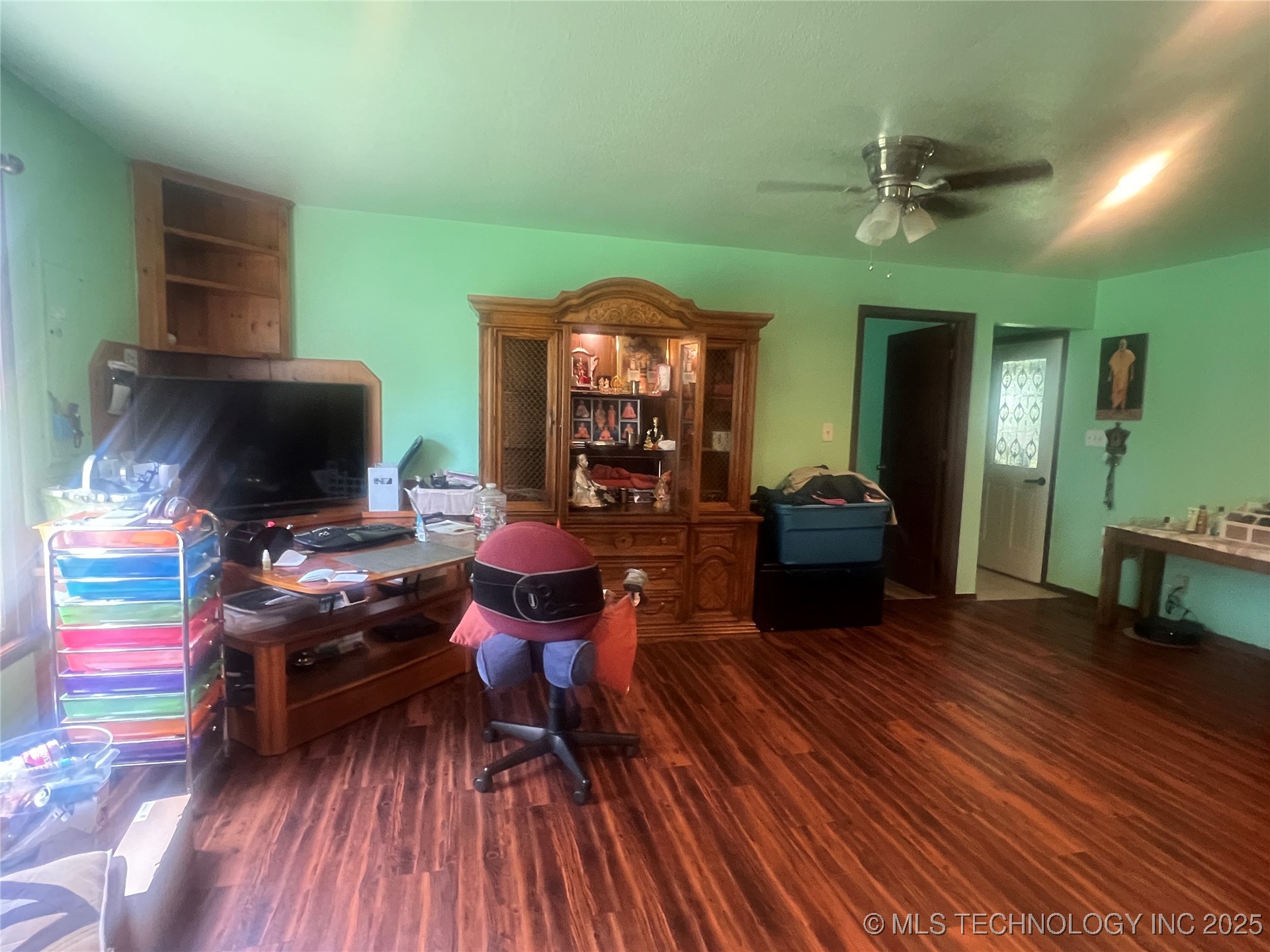 2901 Robin Property Photo 25