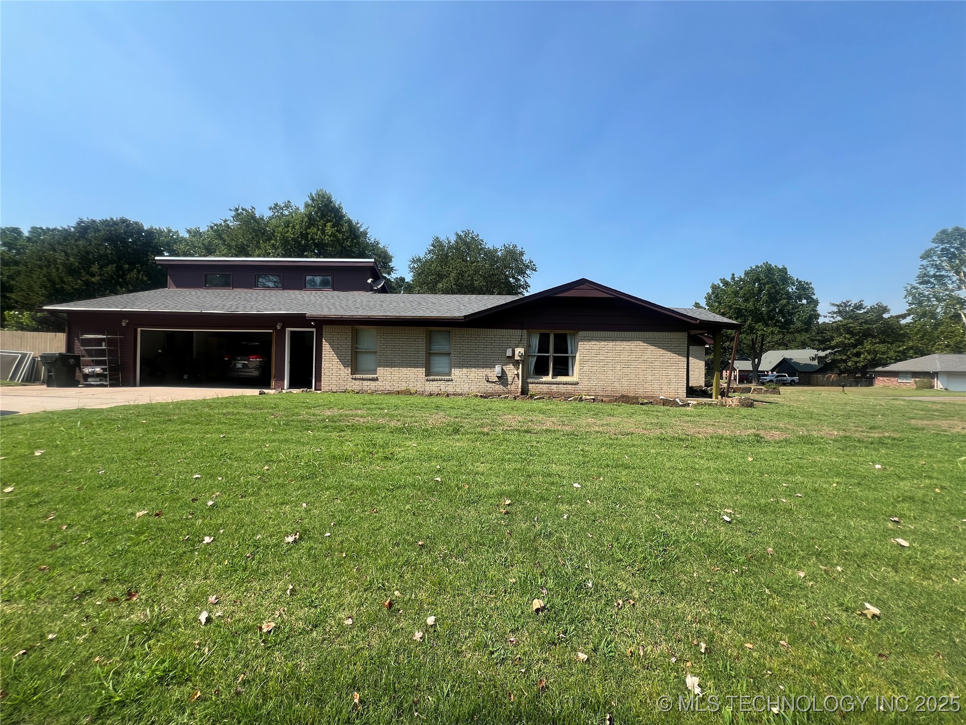 2901 Robin Property Photo 29